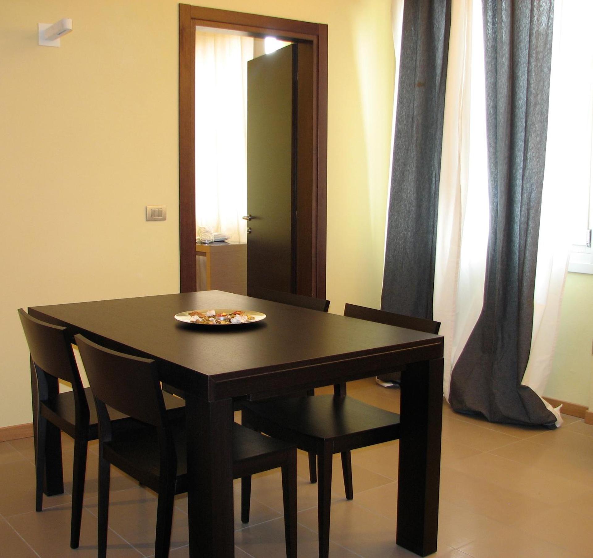 Parizzi Suites&Studio Restaurant - Photo 39