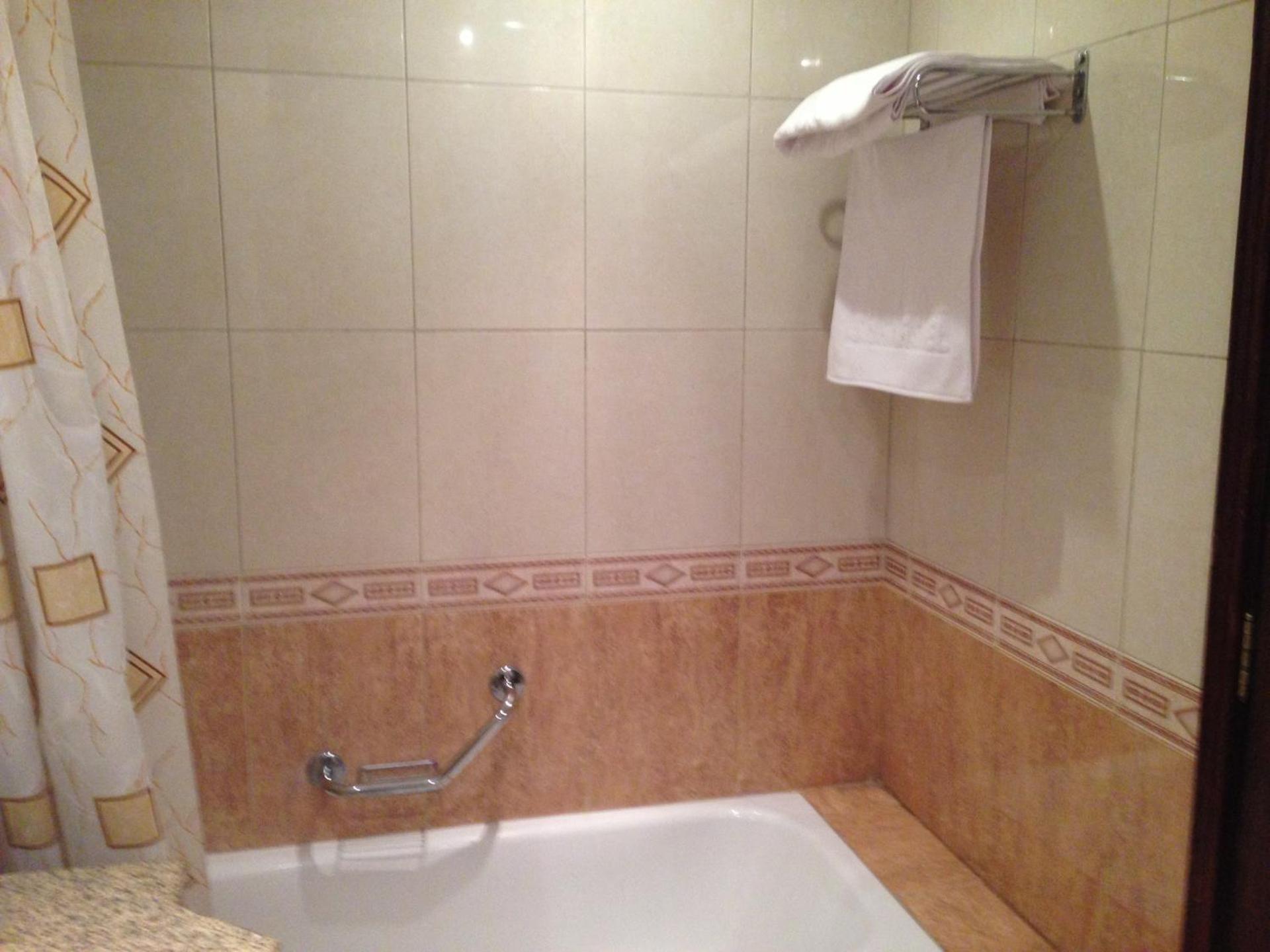 Shanasheel Palace Hotel - Photo 27