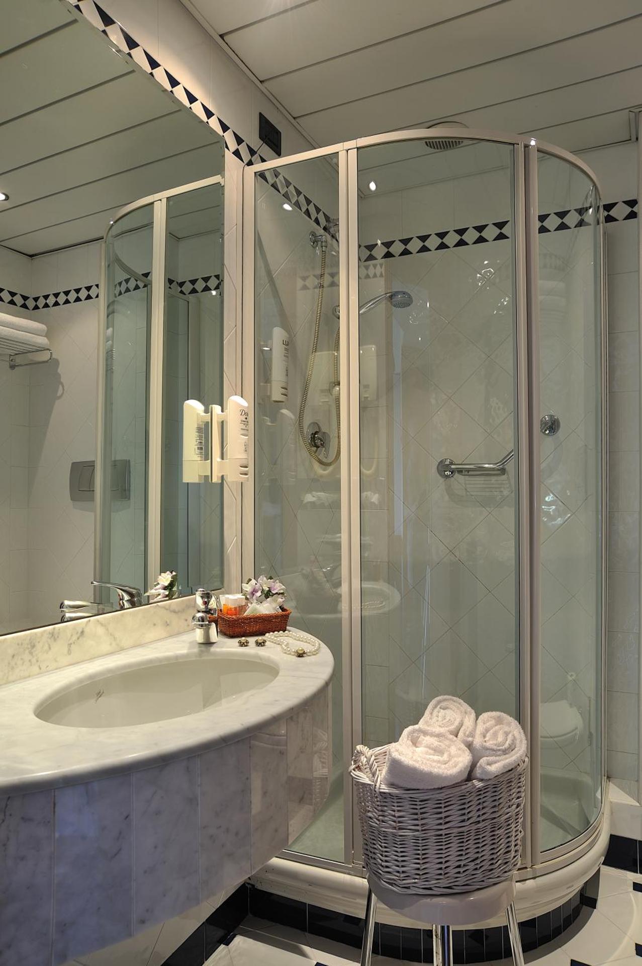 Hotel Bologna Airport - Photo 43