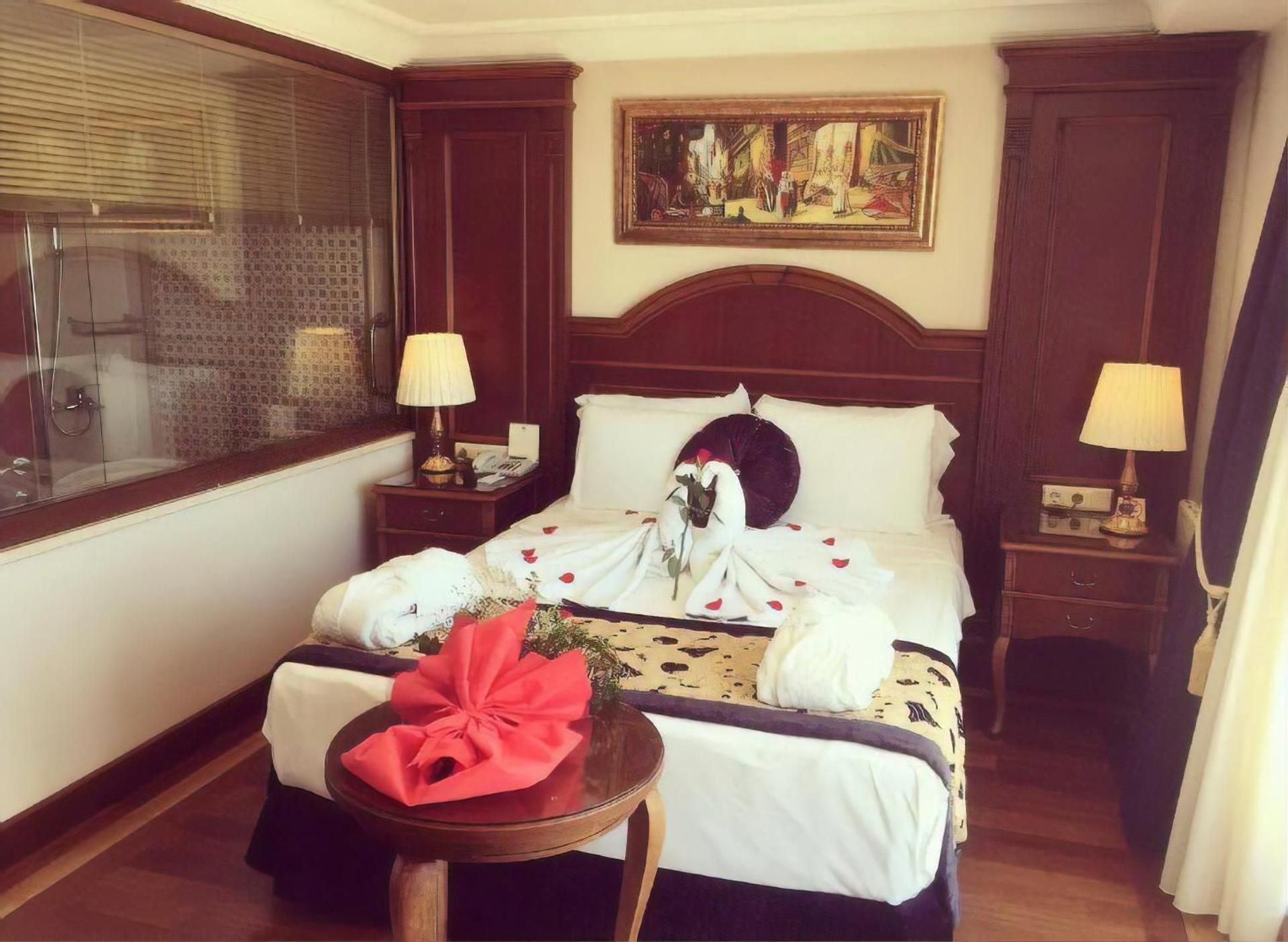 GLK PREMIER Regency Suites & Spa - Photo 16