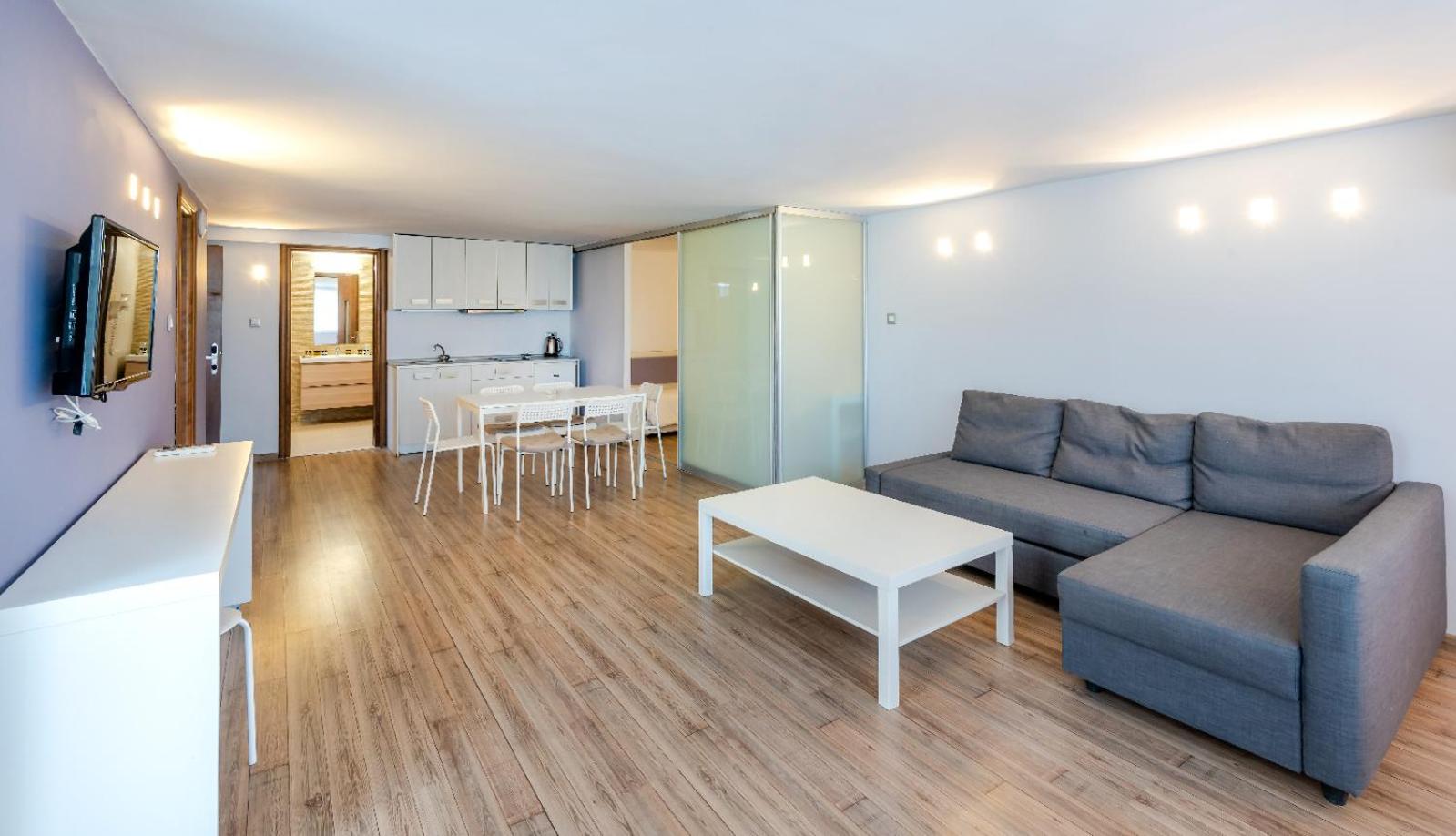 Triton Boutique Hotel - Photo 39