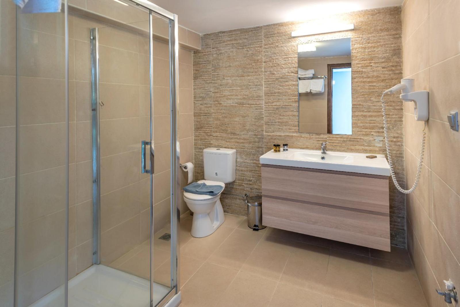 Triton Boutique Hotel - Photo 76