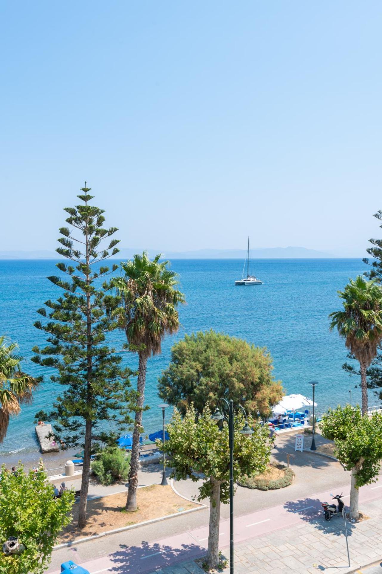 Triton Boutique Hotel - Photo 52