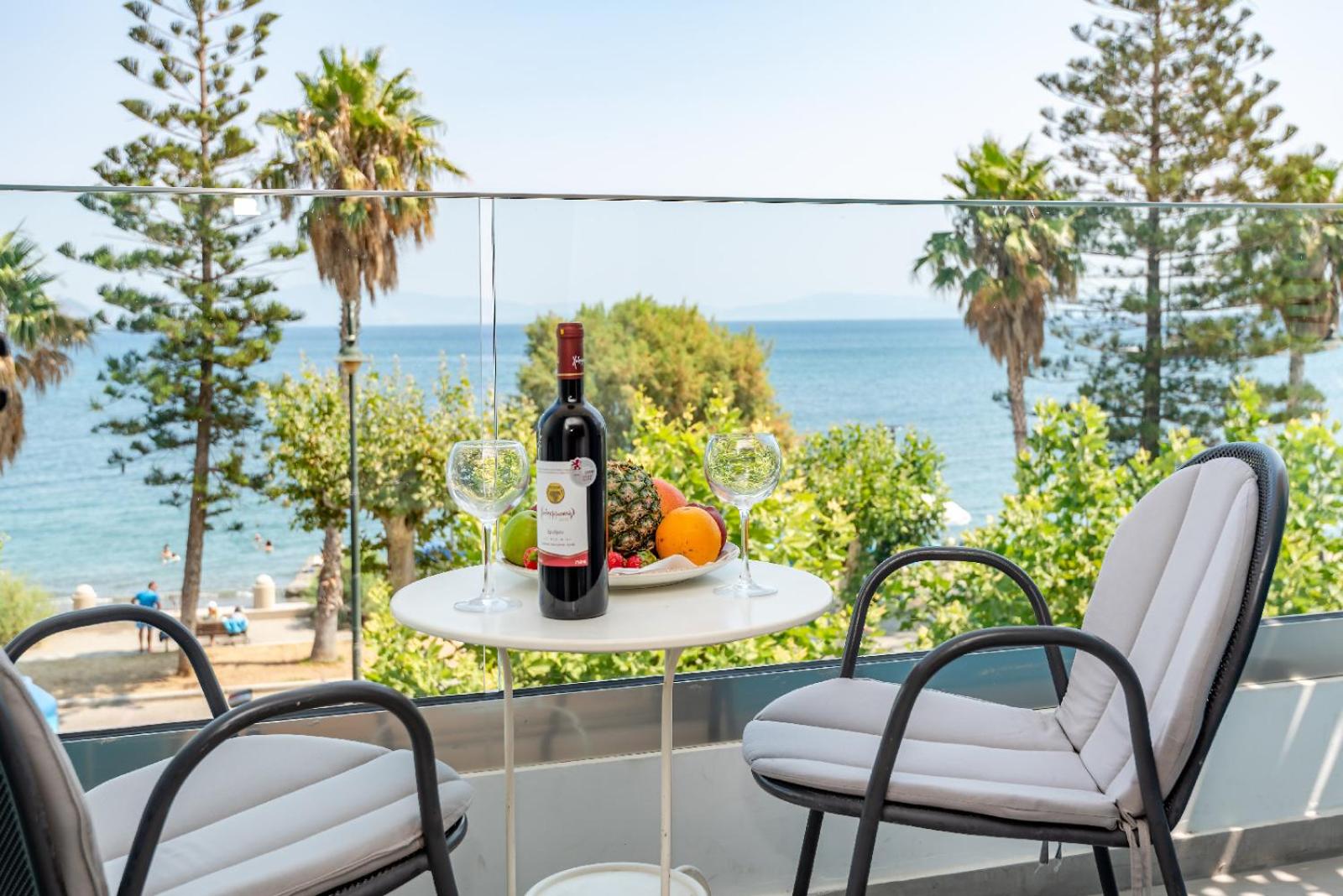 Triton Boutique Hotel - Photo 59