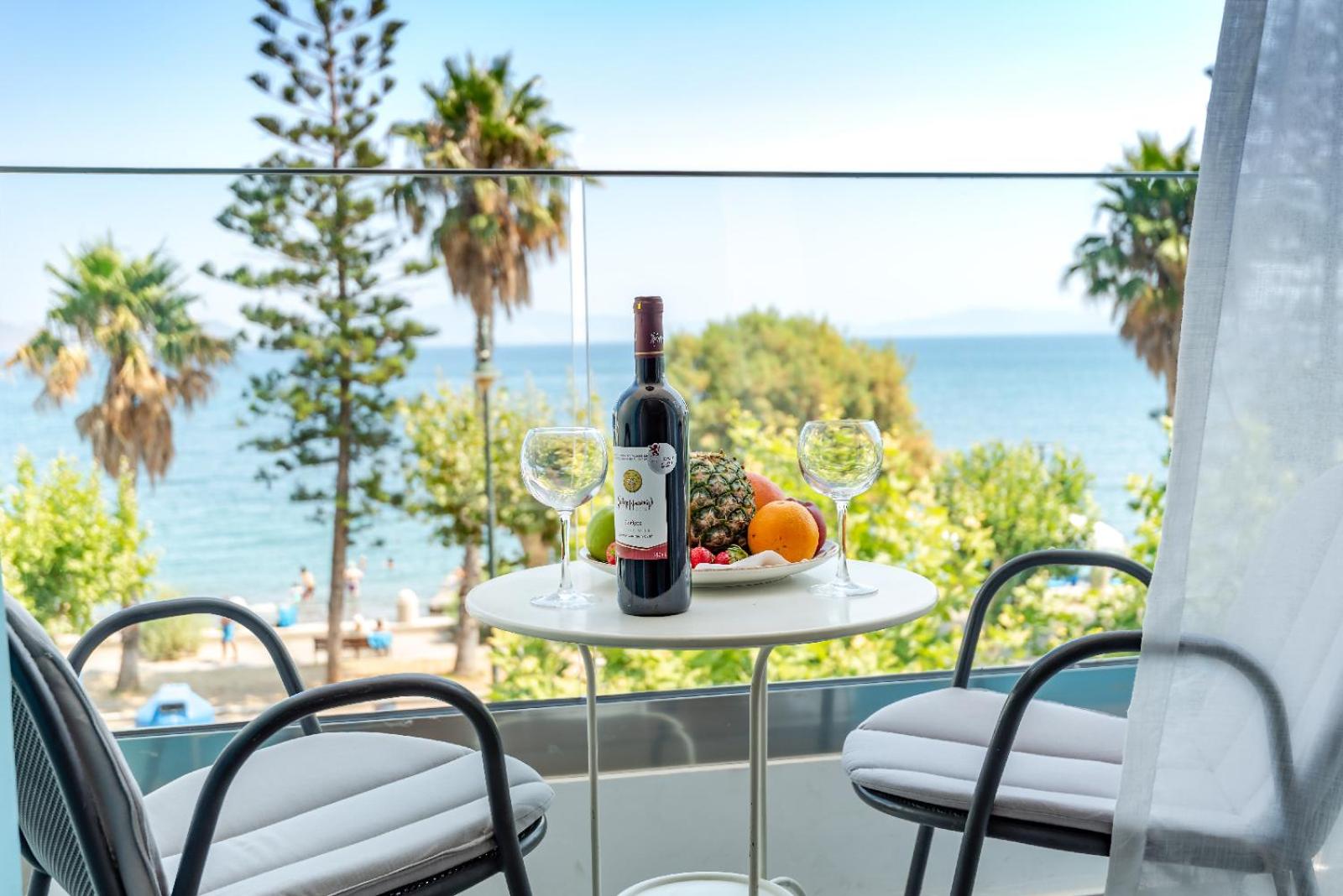 Triton Boutique Hotel - Photo 61