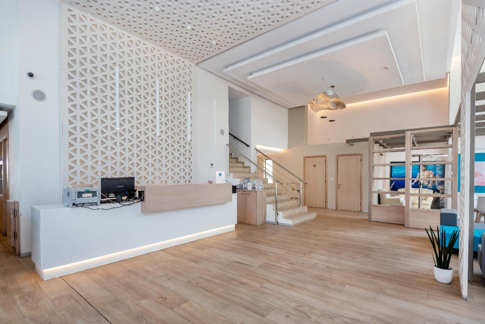 Triton Boutique Hotel - Photo 21