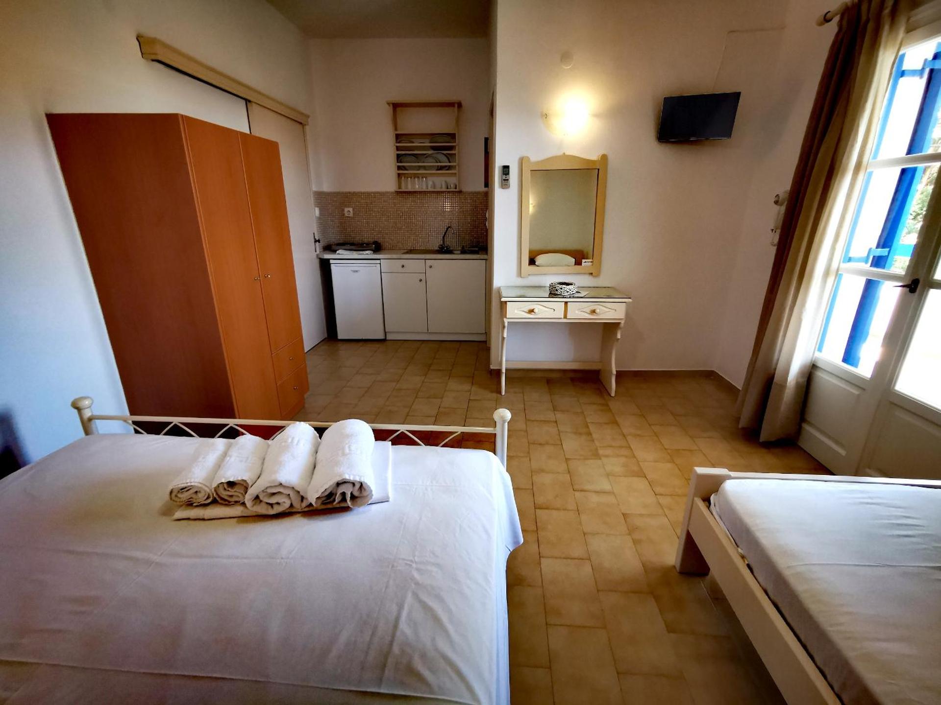 Oasis Studios Logaras - Photo 54