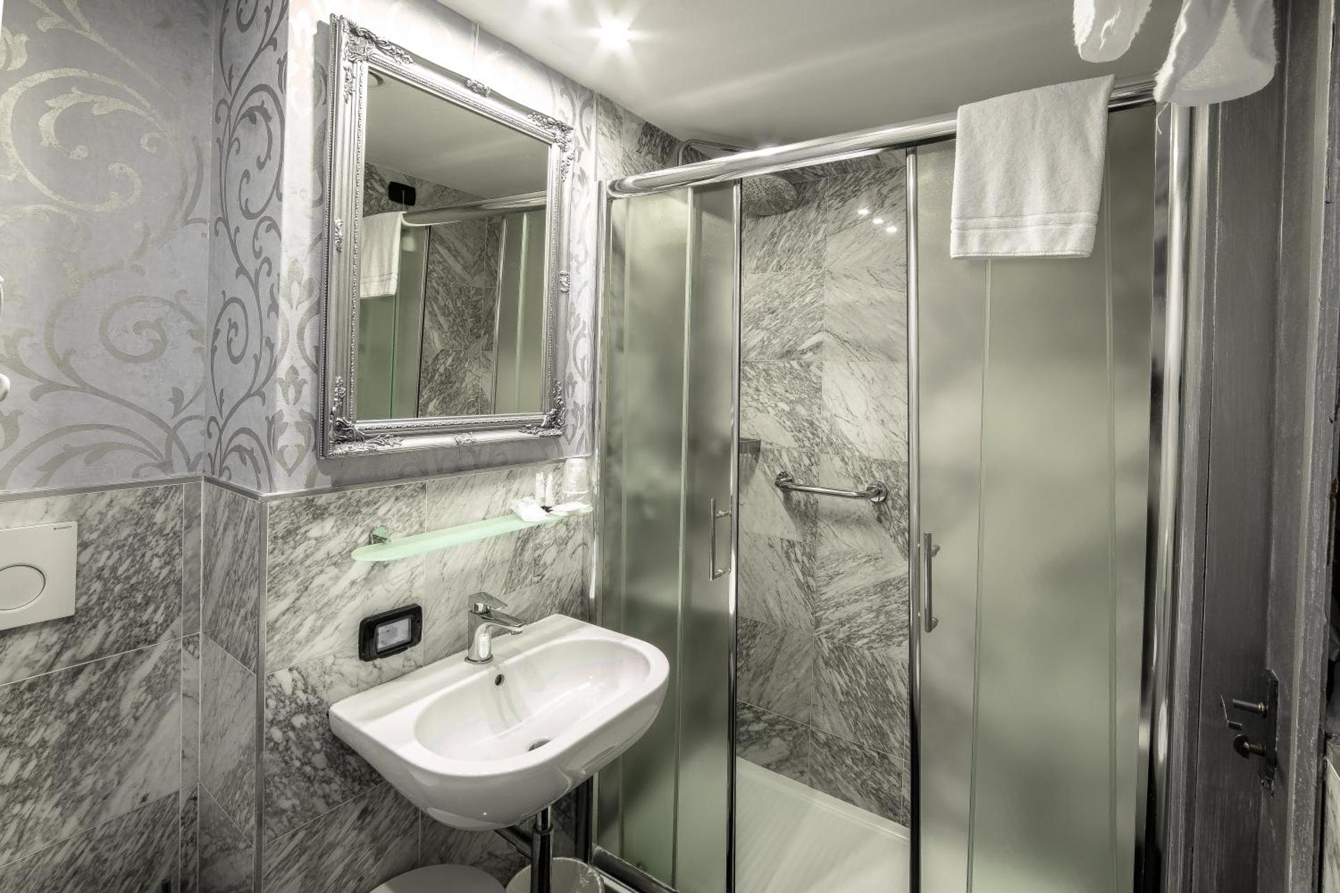 Canova Hotel - Photo 53