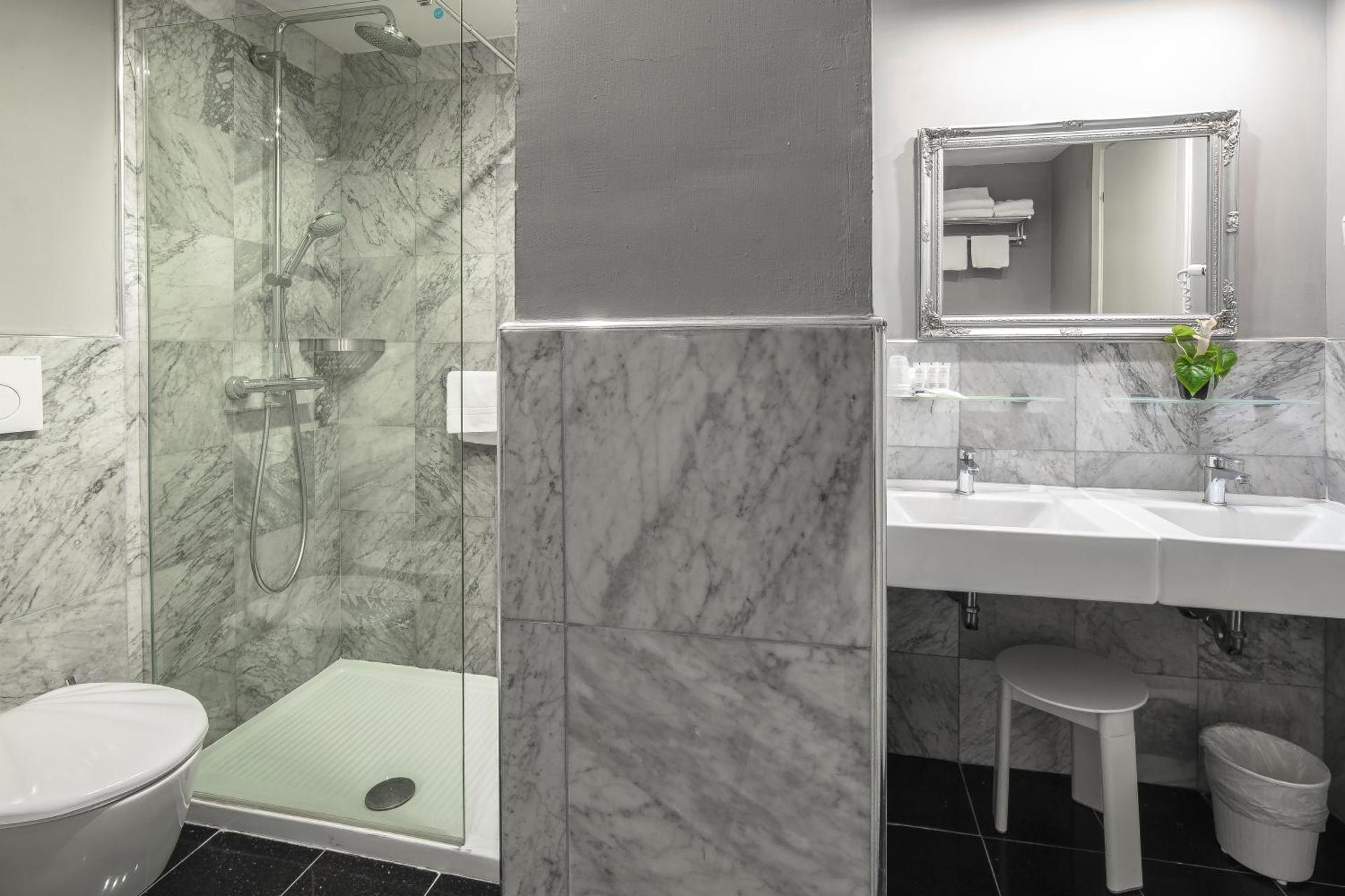 Canova Hotel - Photo 30