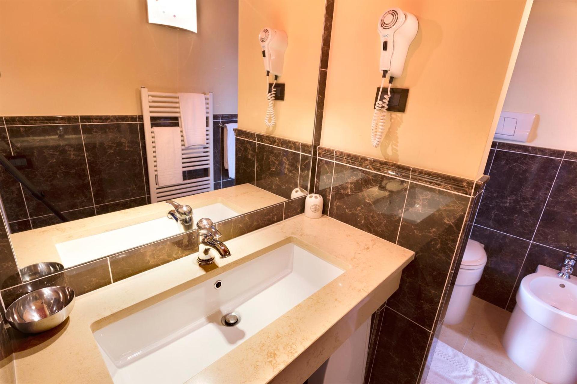 Diamantino Town House - Photo 9