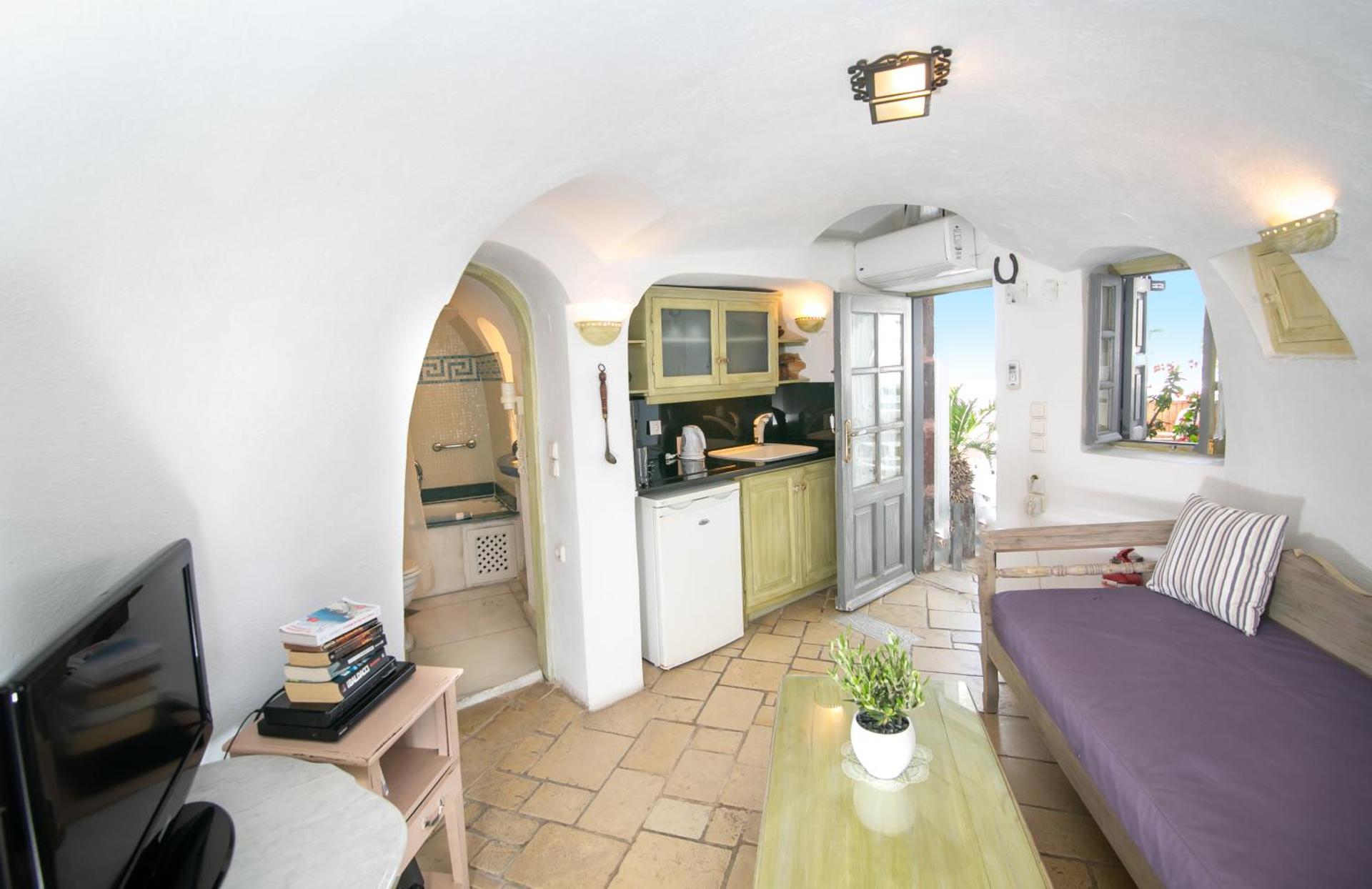 Alexander's Suites - Photo 75