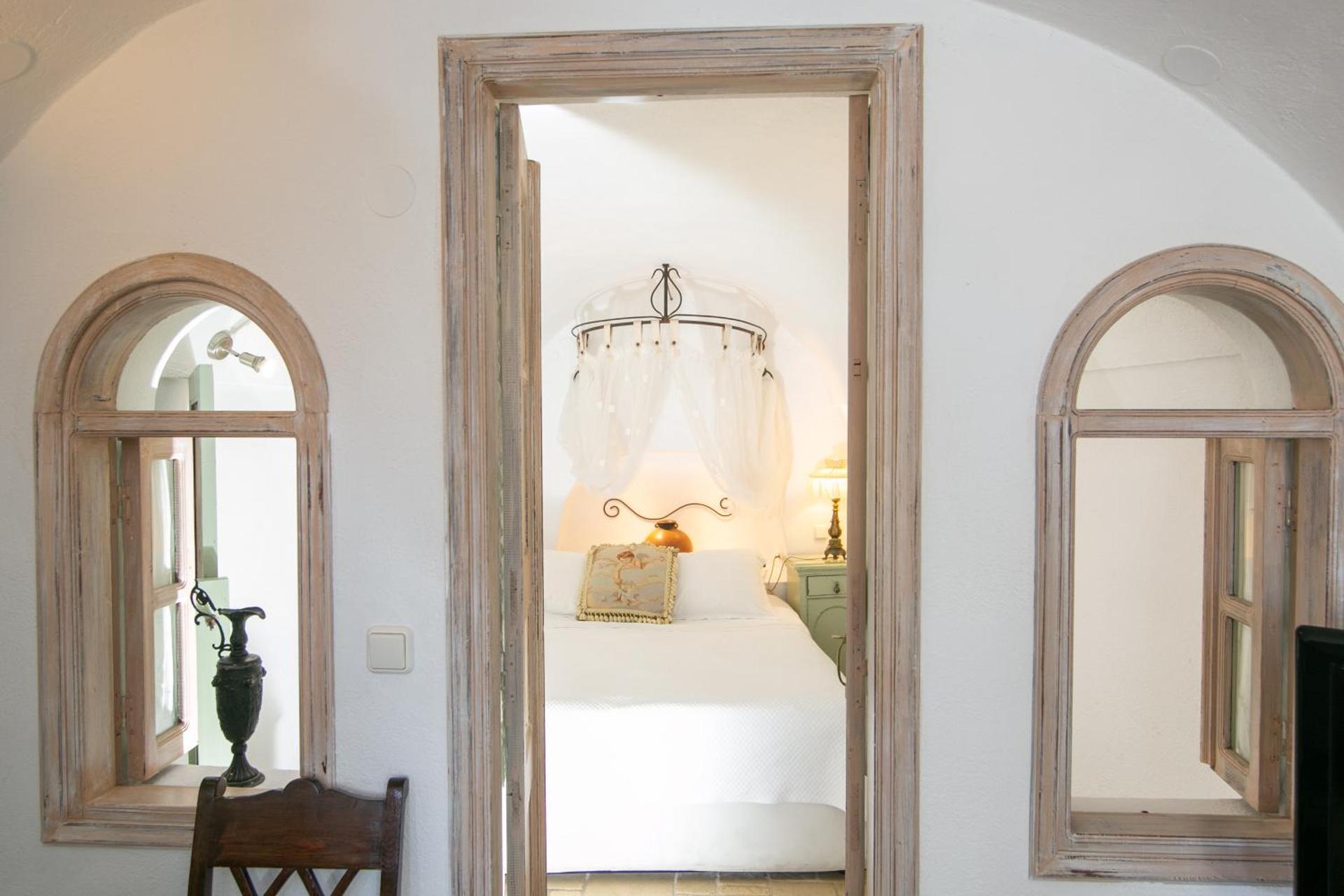 Alexander's Suites - Photo 73