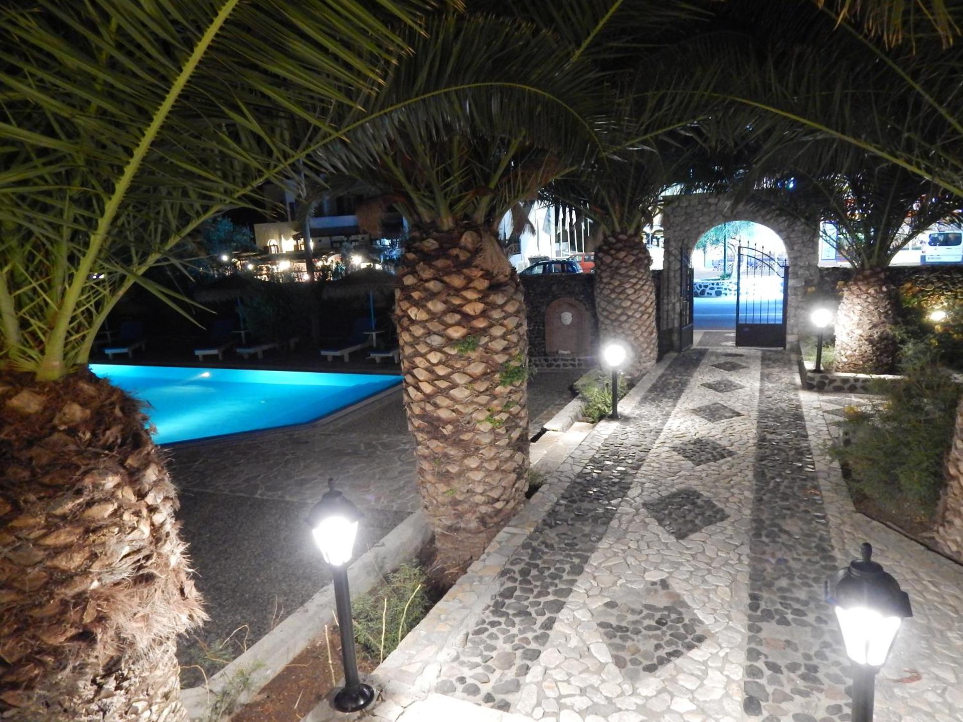 Petra Nera - Photo 37