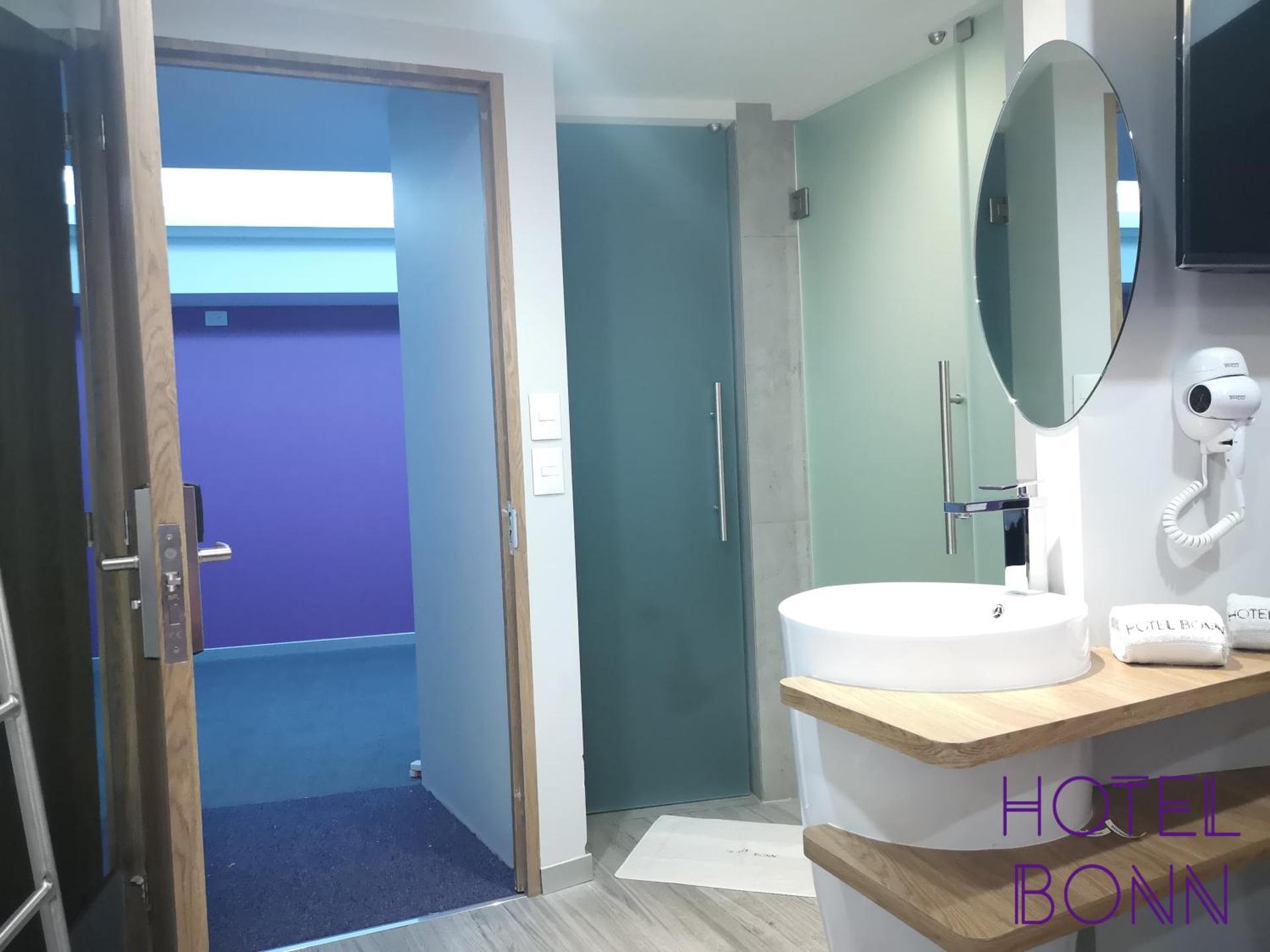 Hotel Bonn - Photo 34