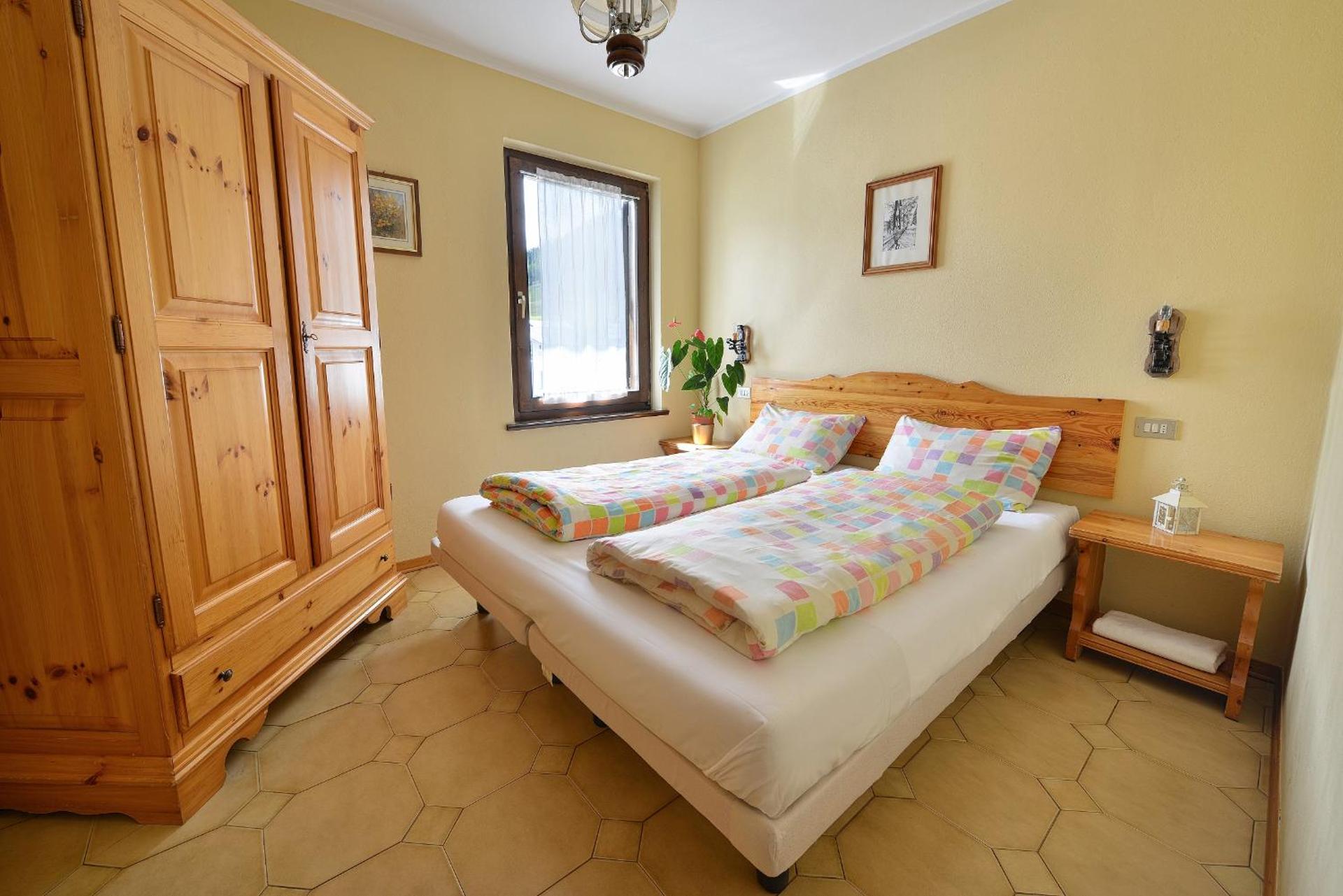 One-Bedroom Apartment - Photo 3