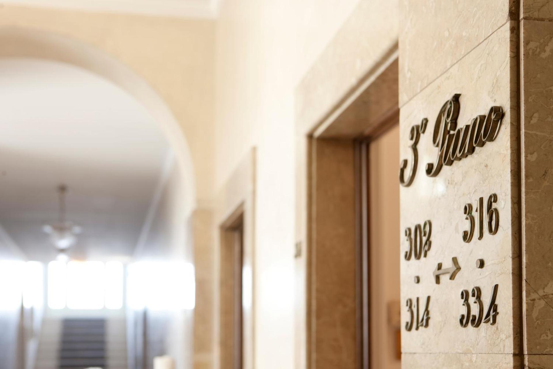 Hotel Vittoria - Photo 197