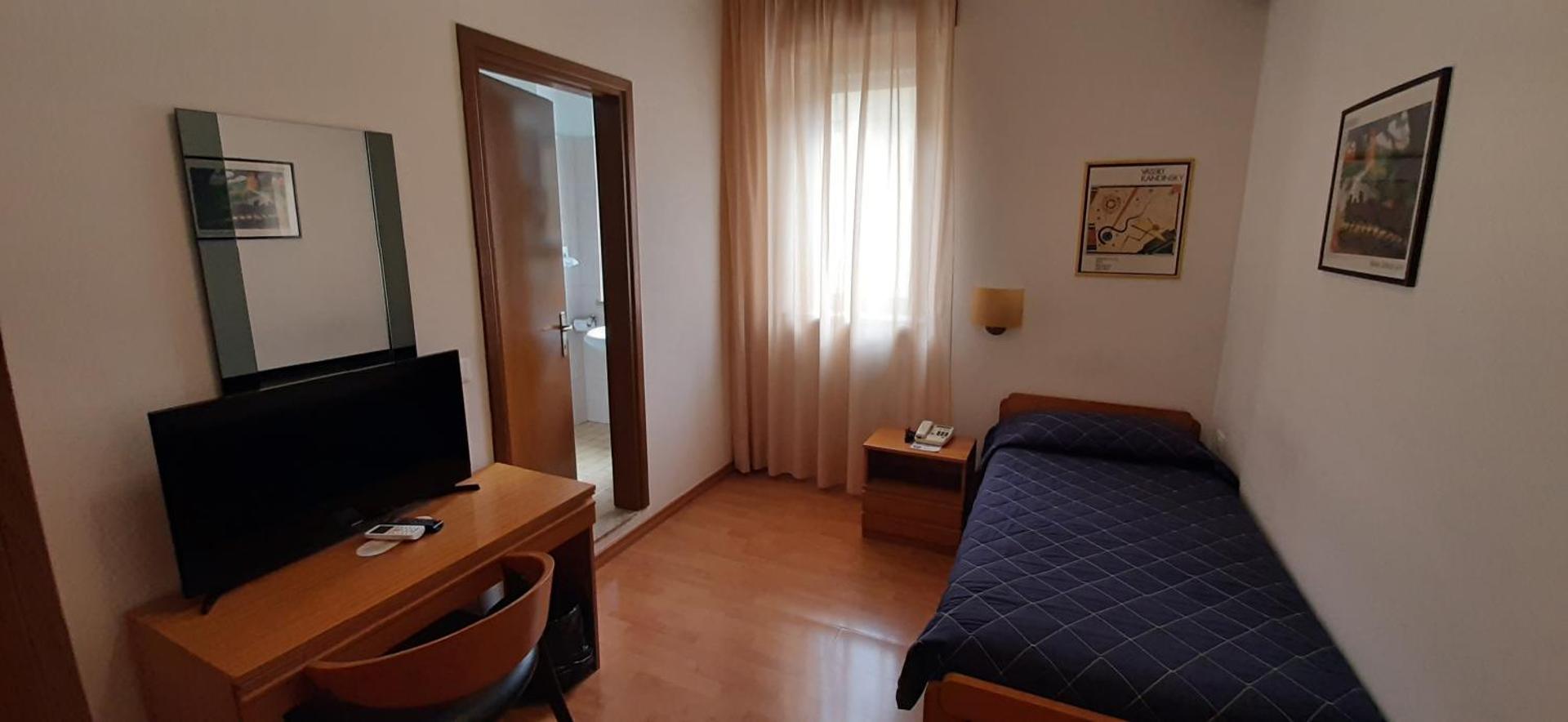 Hotel Principe - Photo 27