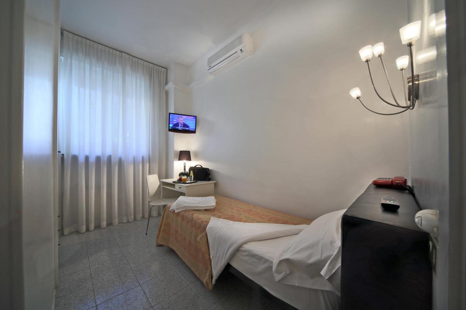 Hotel Cristallo Brescia - Photo 33