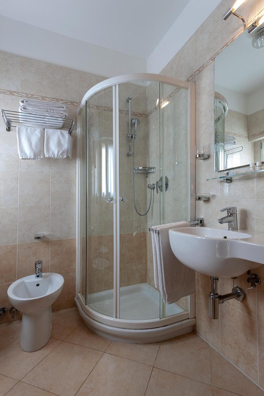 Hotel Montereale - Photo 28