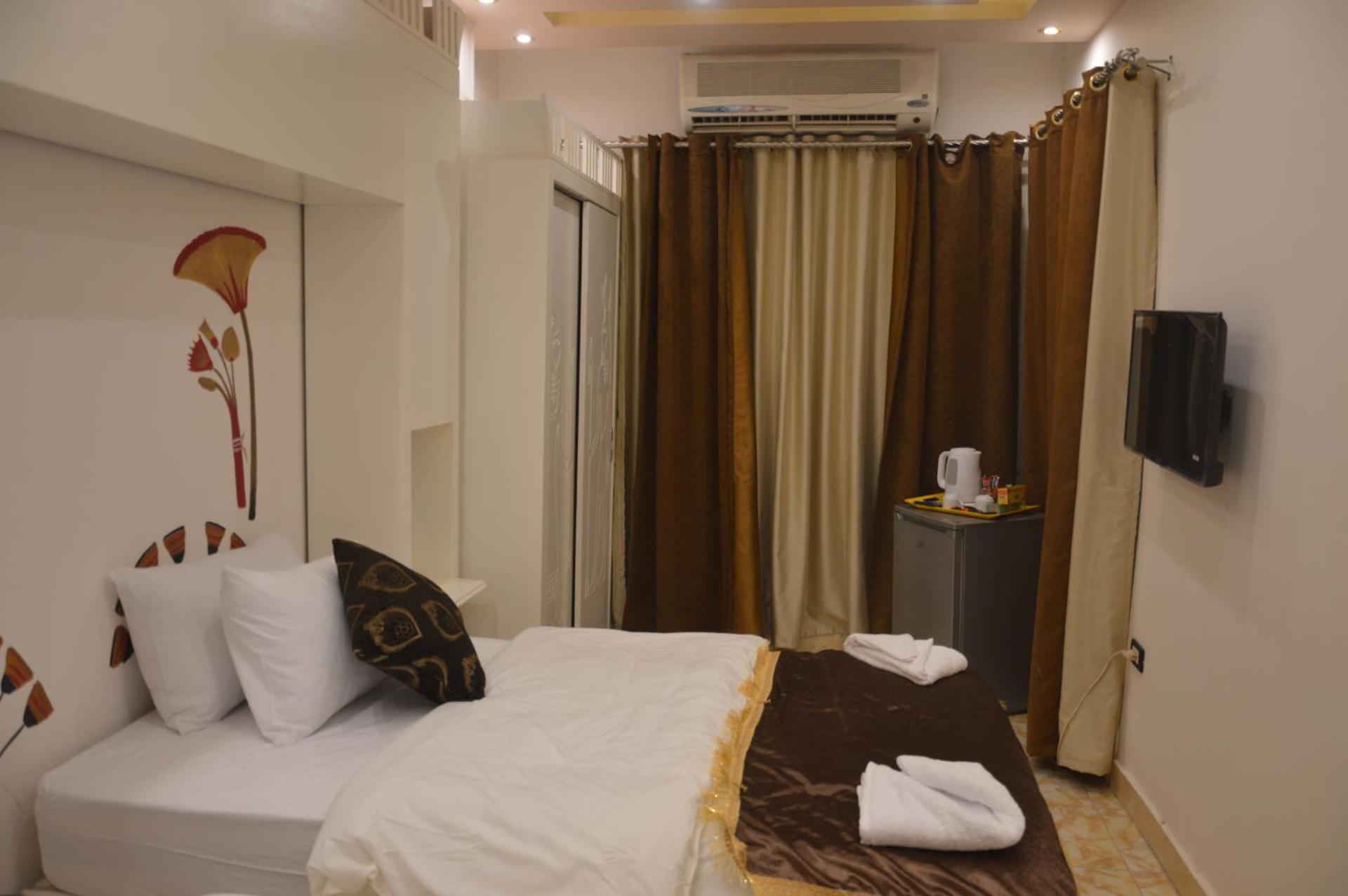 Pyramids Top Inn - Photo 30