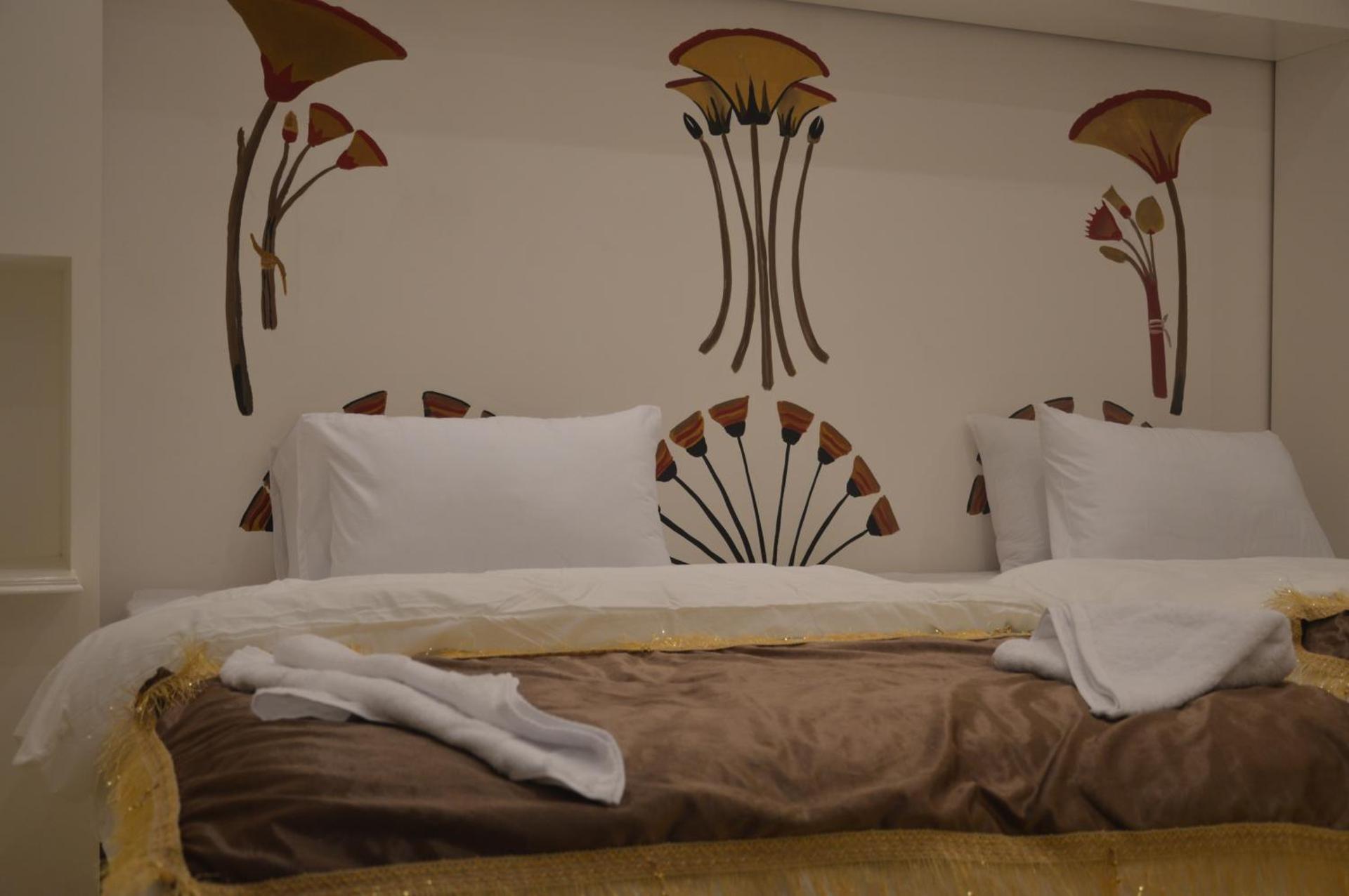 Pyramids Top Inn - Photo 32