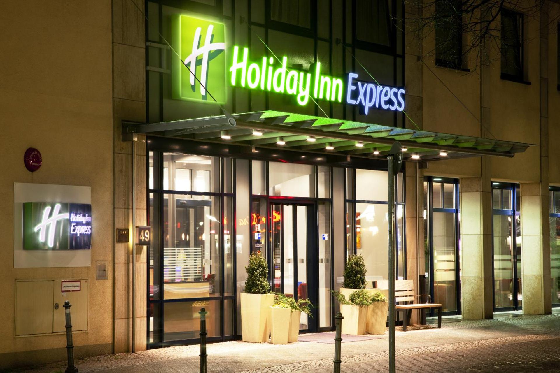 Holiday Inn Express Berlin City Centre by IHG - Photo 16