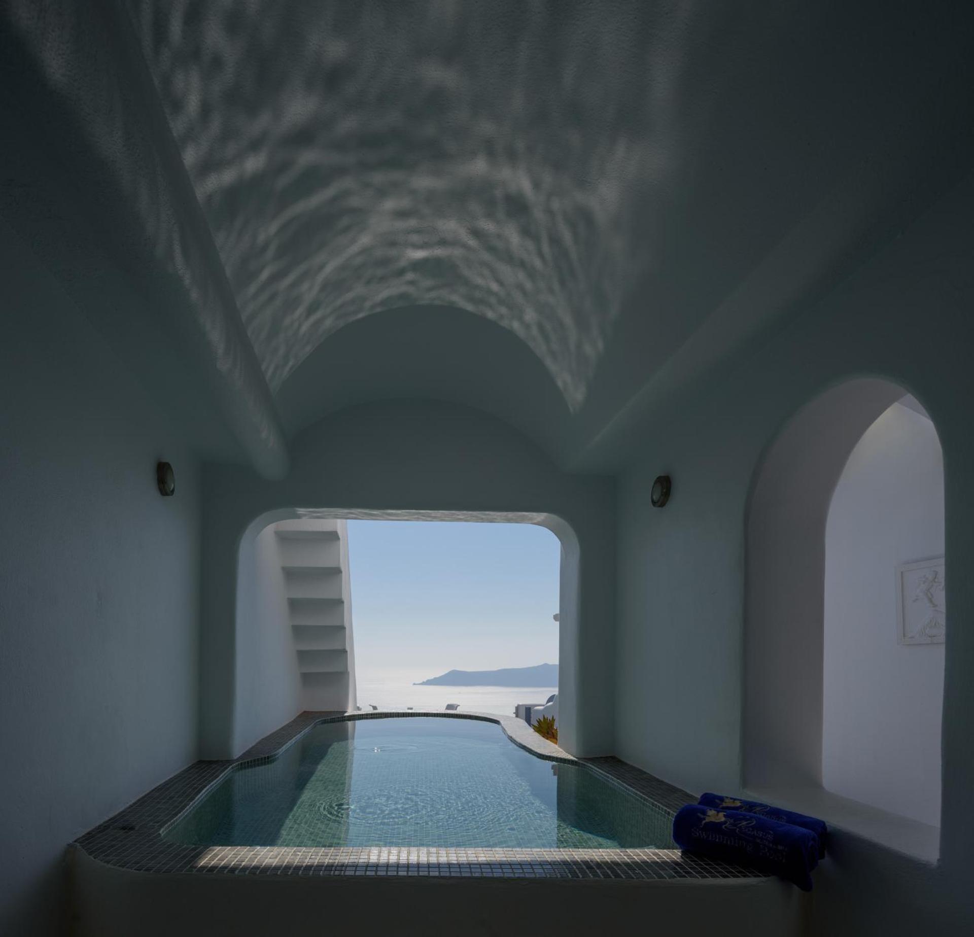Pegasus Suites & Spa - Photo 9