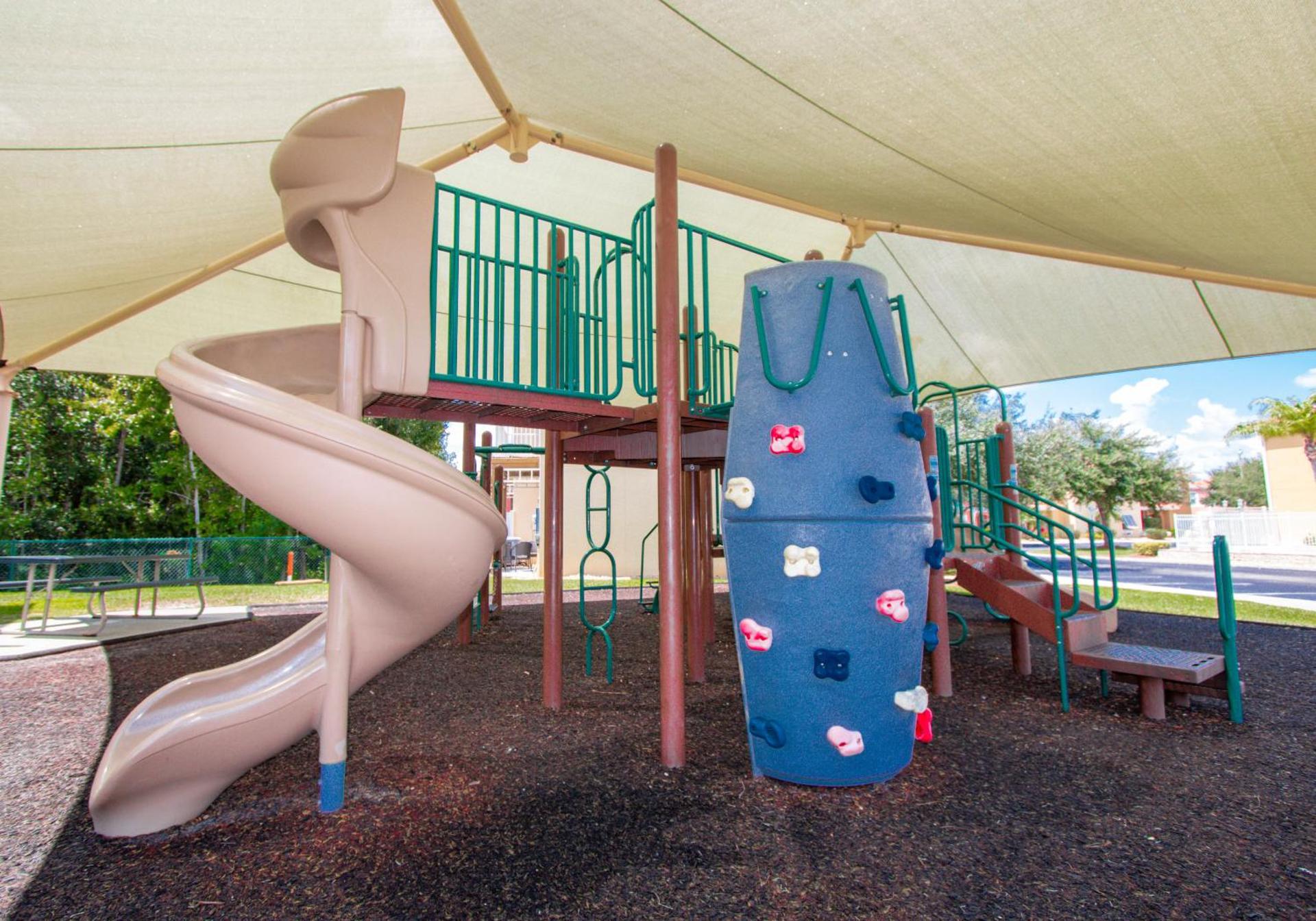 Berkley Lake Townhomes - Photo 7