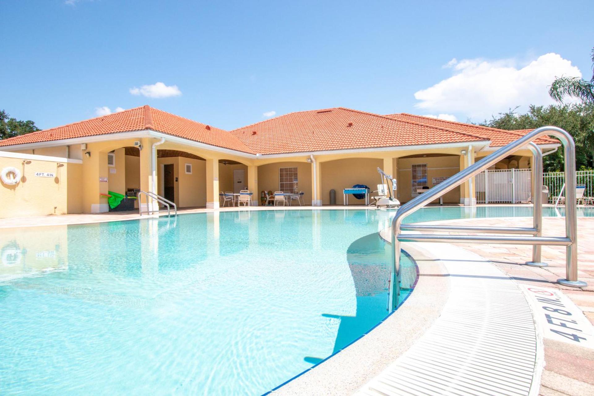 Berkley Lake Townhomes - Photo 13