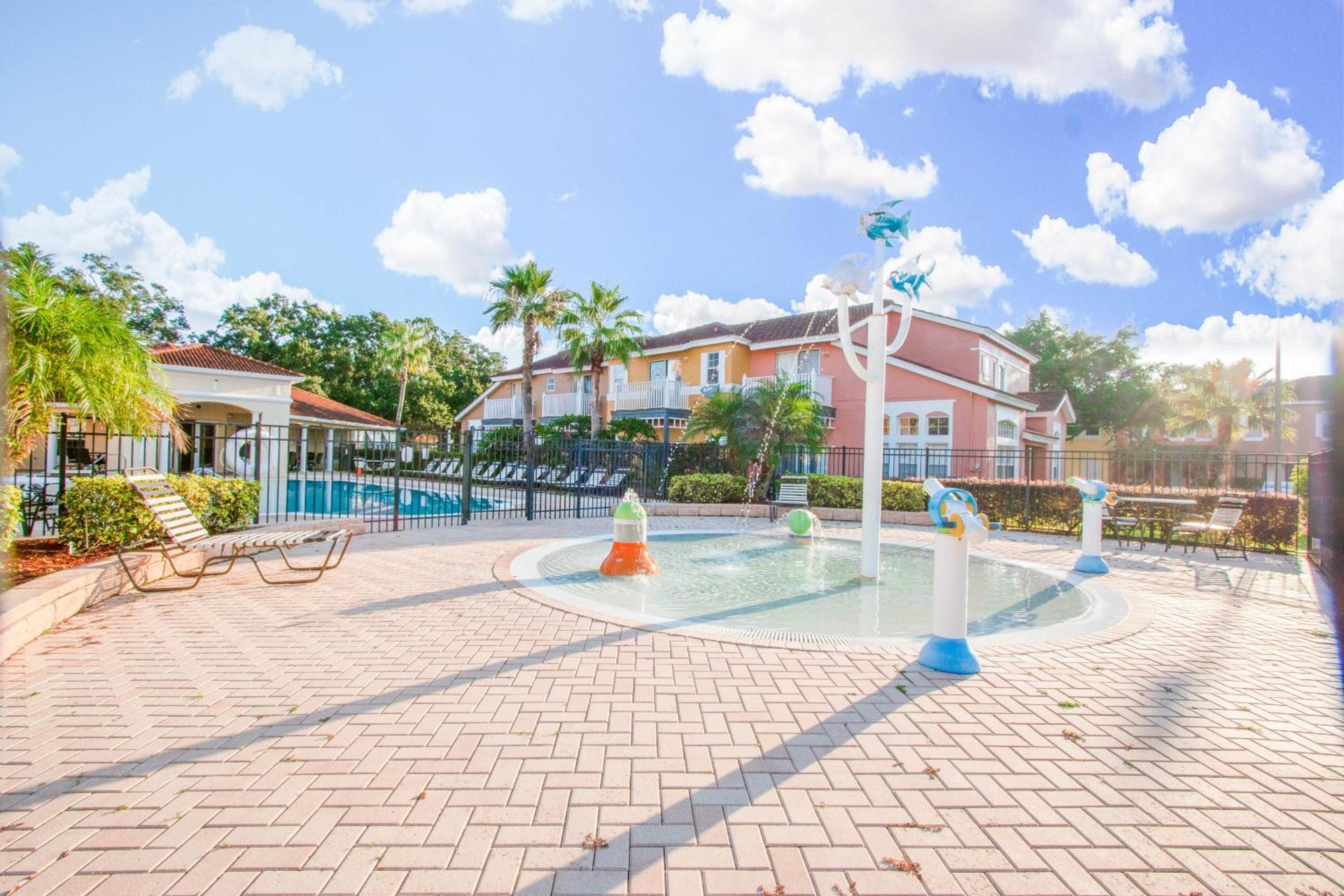 Berkley Lake Townhomes - Photo 28