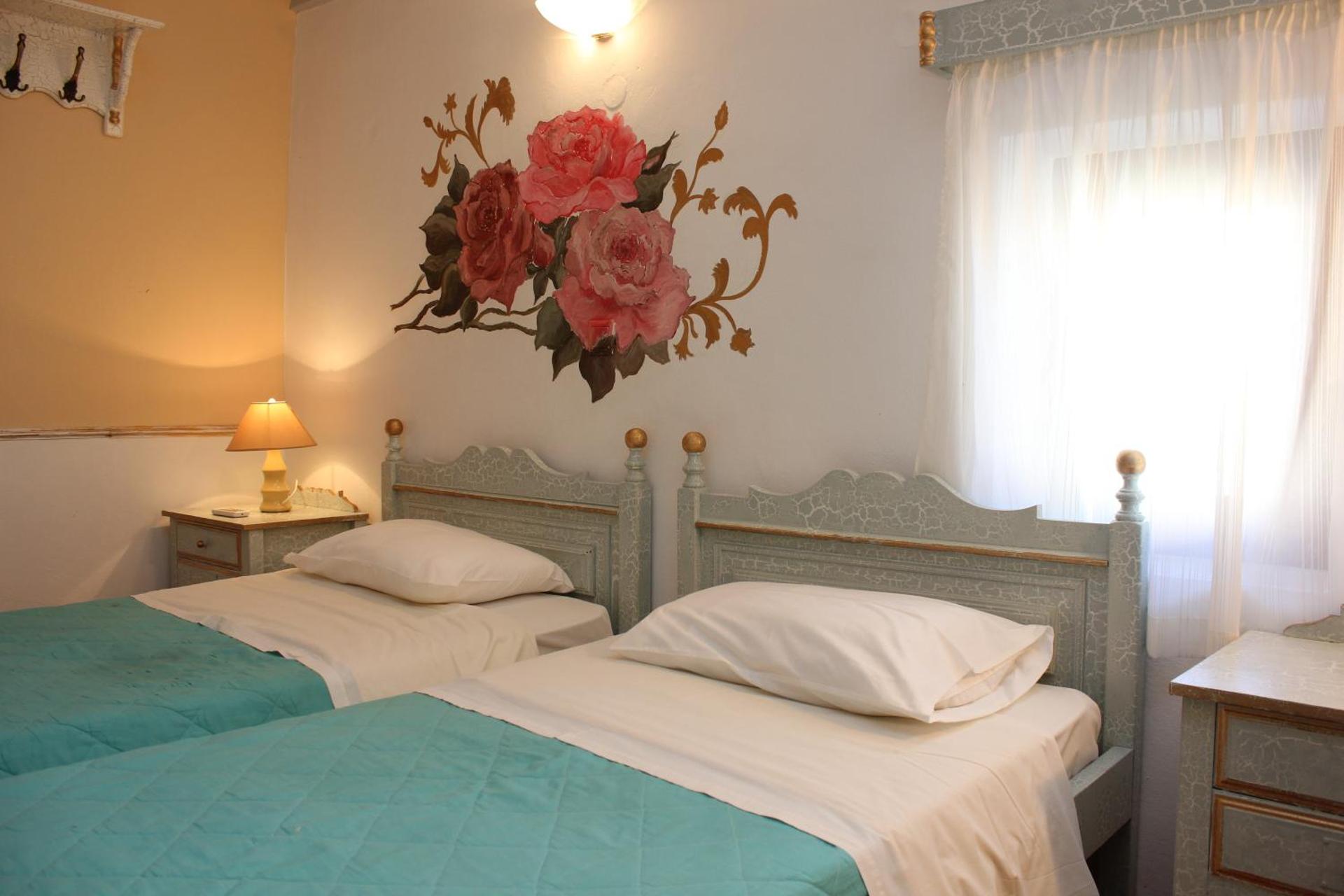 Dorian Hotel - Photo 3