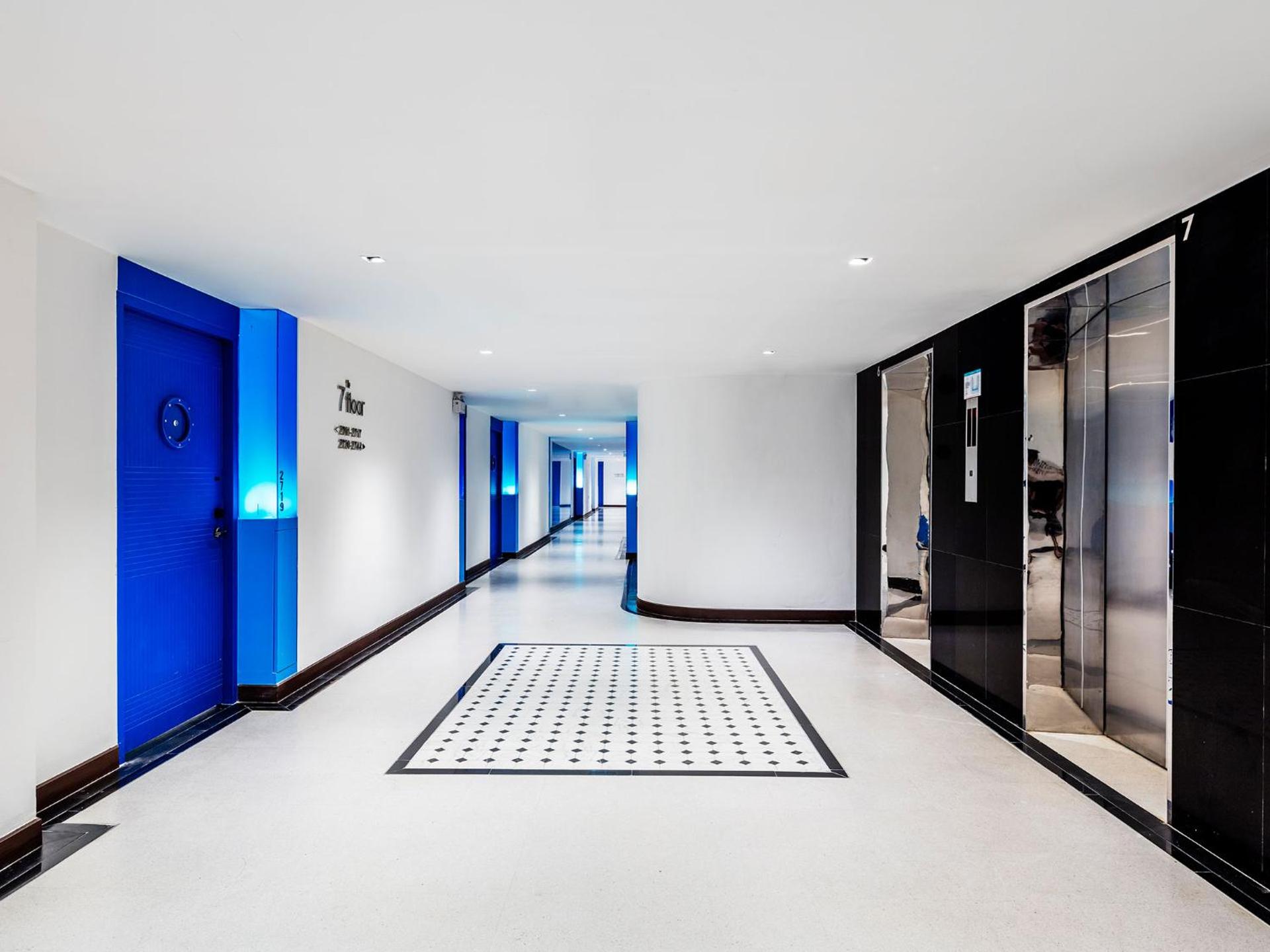 A-One New Wing Hotel - Photo 2