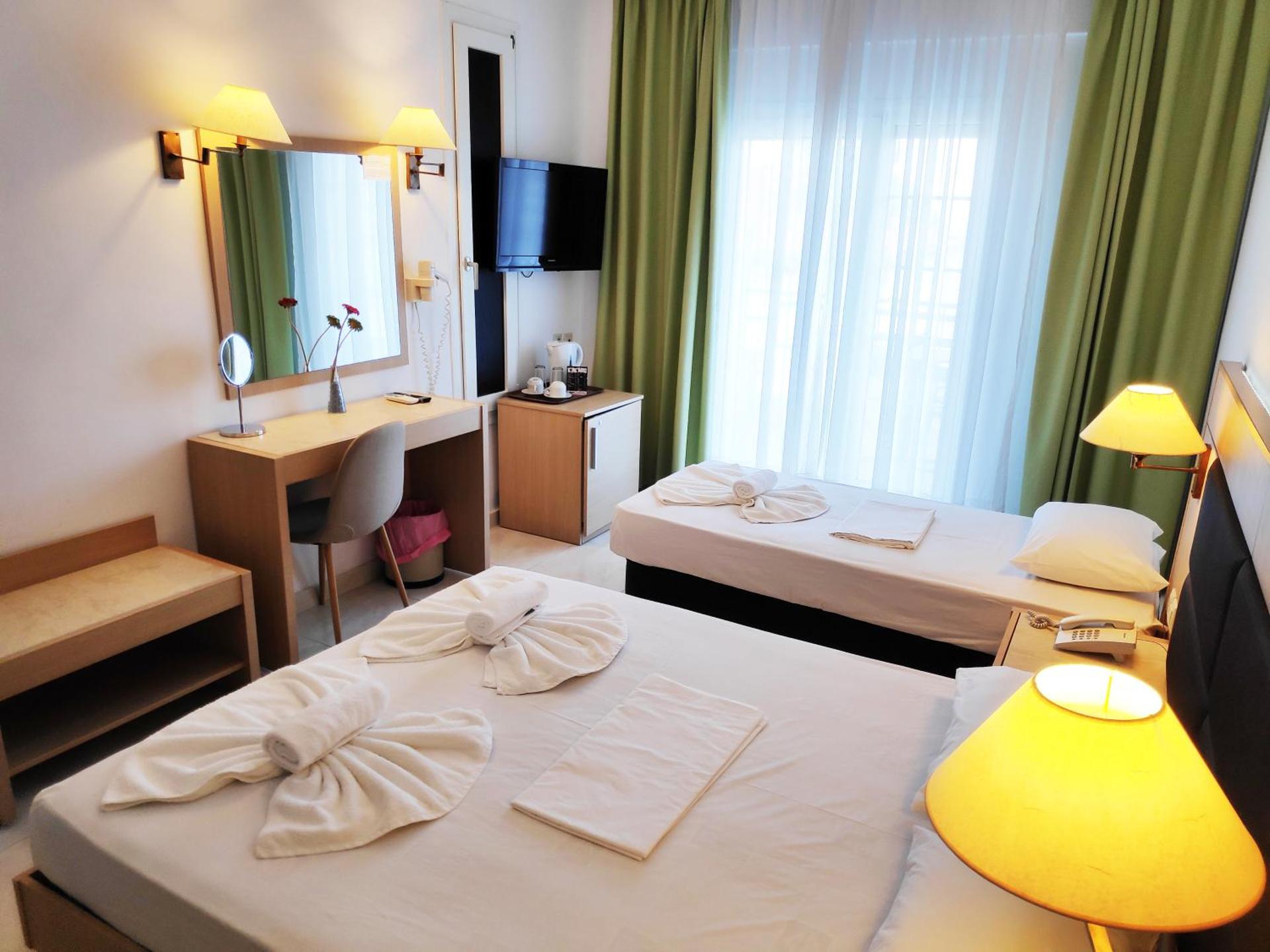 Halkidiki Palace - Photo 25