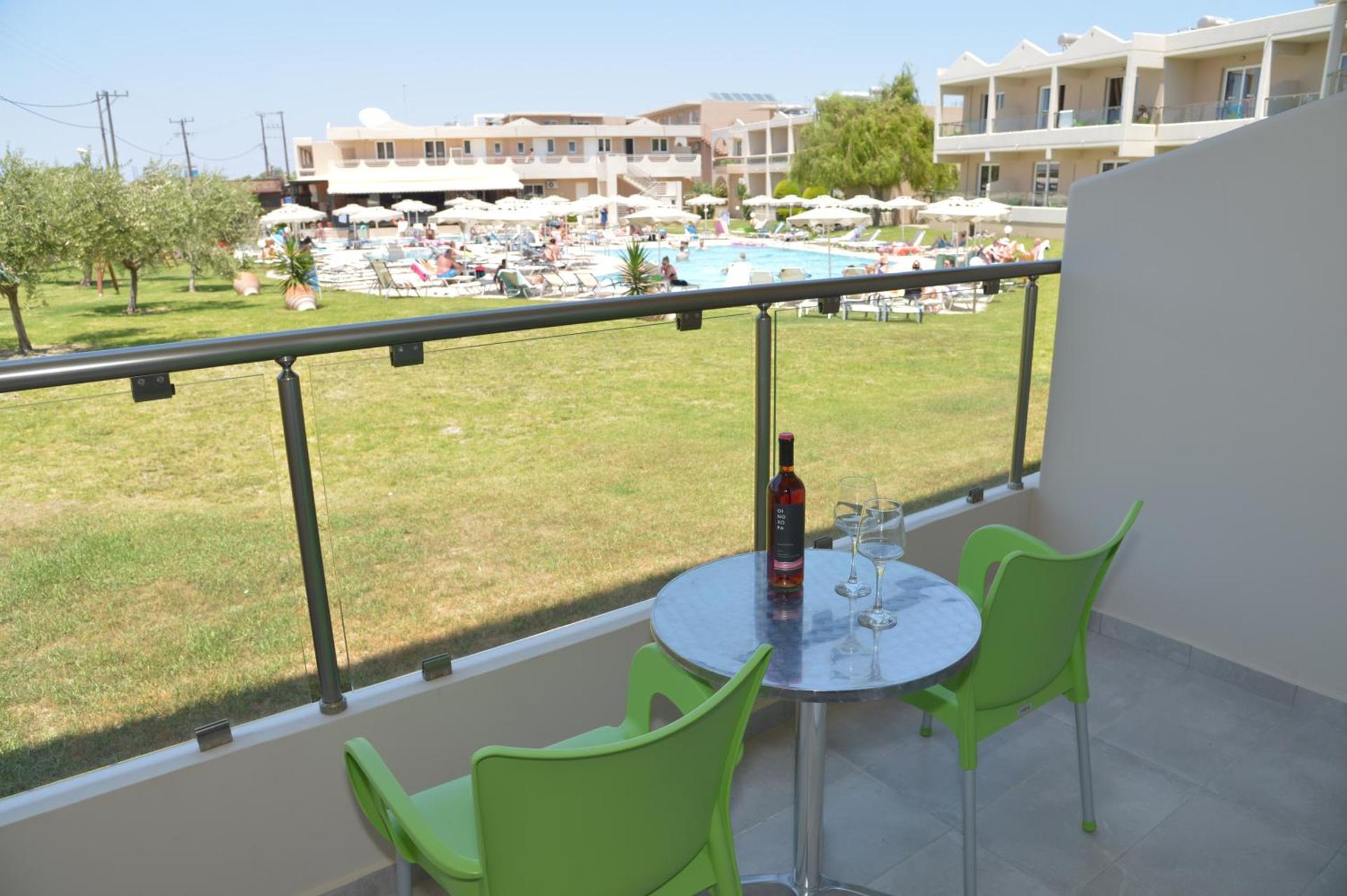 Emerald Hotel - Photo 20