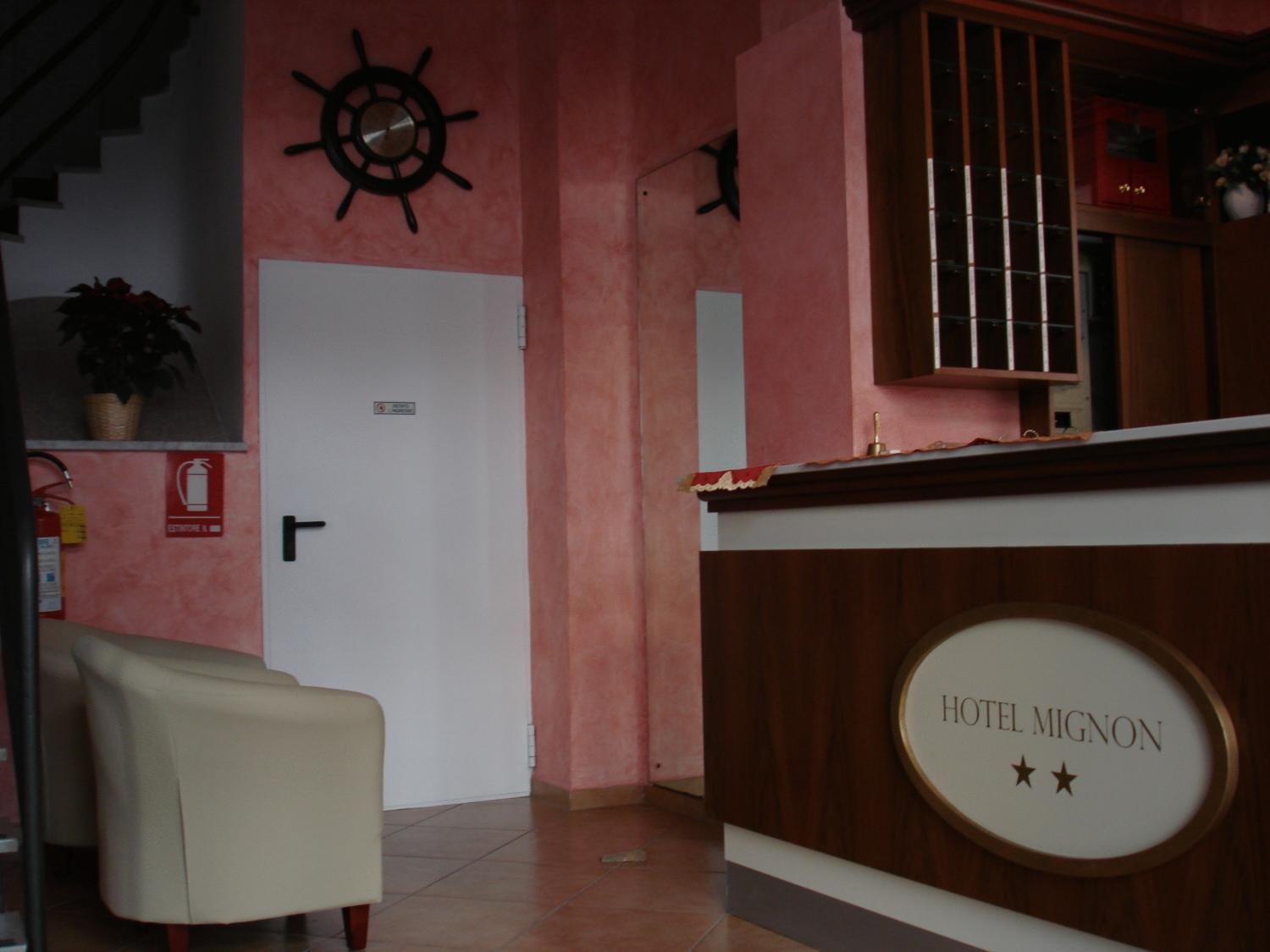 Hotel Mignon 50 MT DALLA SPIAGGIA E DALL'ISOLA PEDONALE - Photo 5