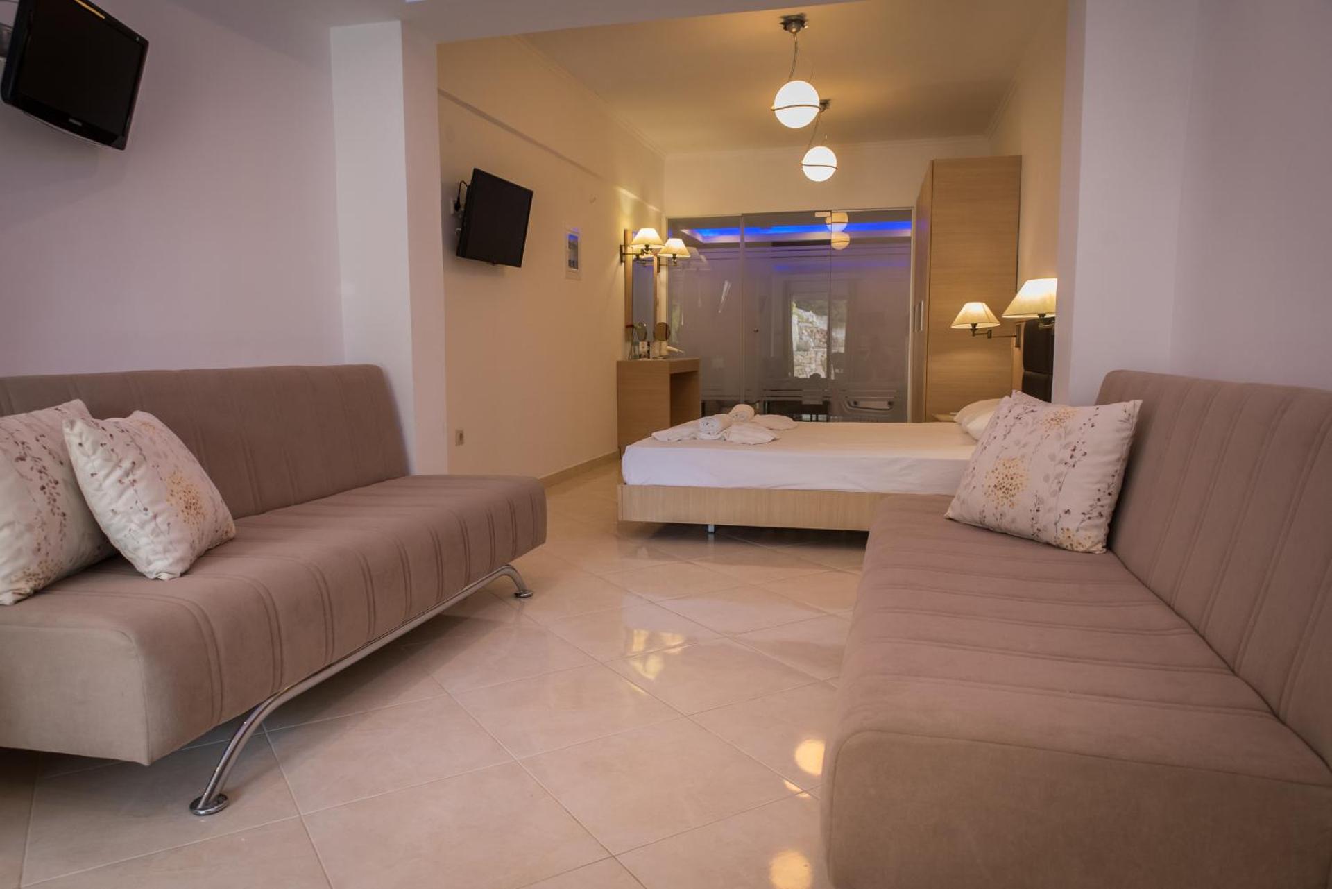 Halkidiki Palace - Photo 12