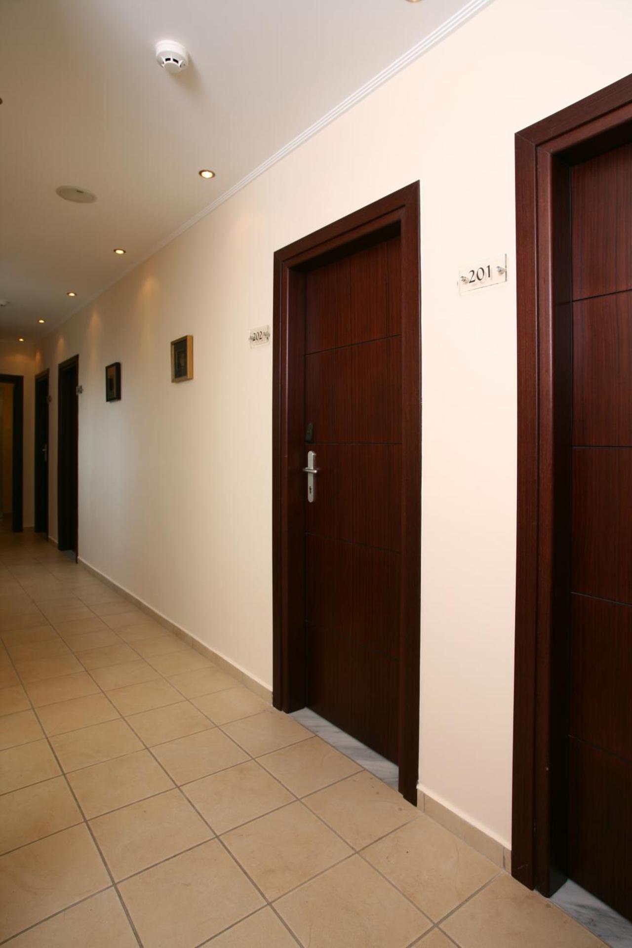 HOTEL HILL - Photo 5