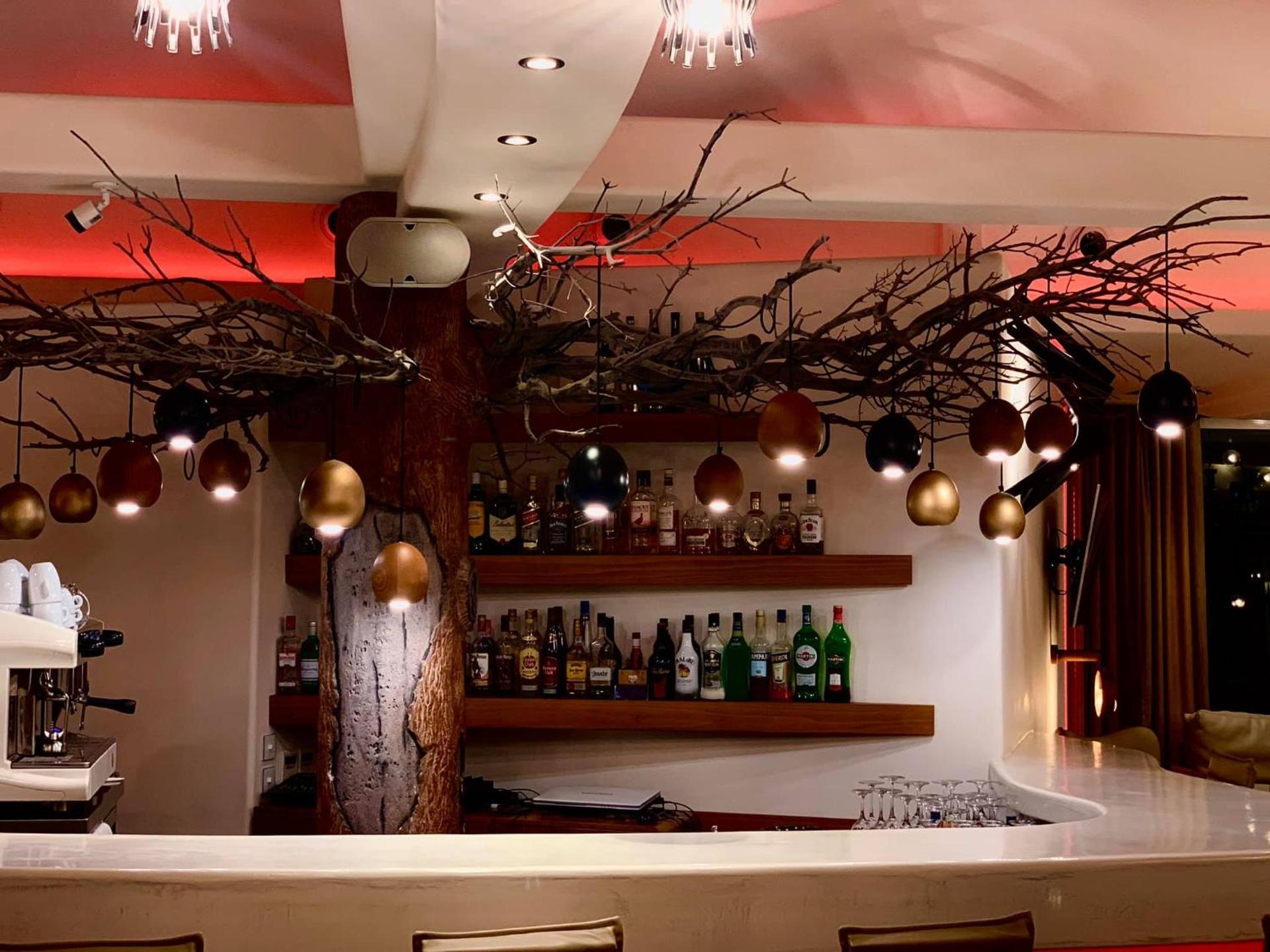 Villa Manos Hotel - Photo 60