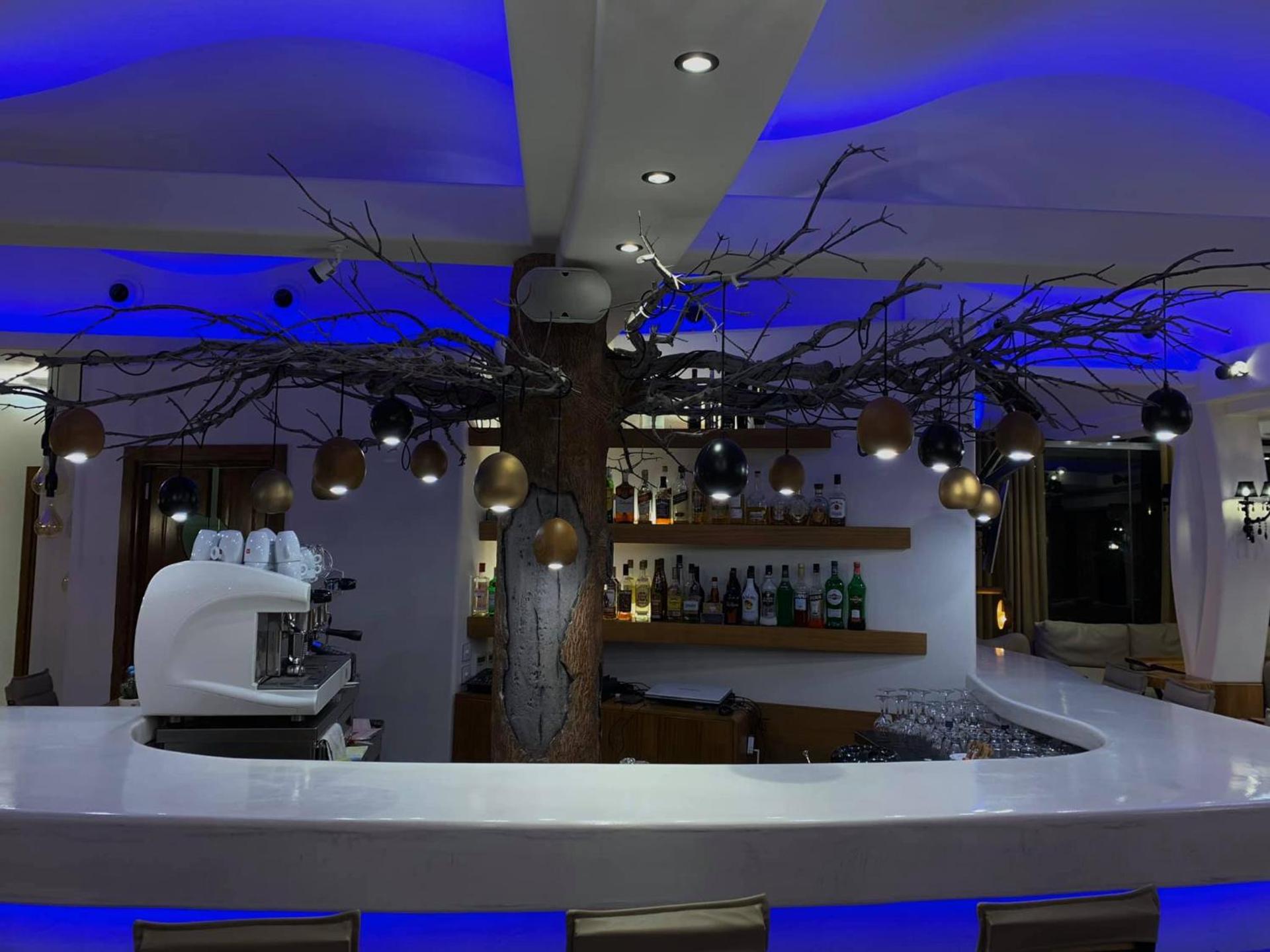 Villa Manos Hotel - Photo 61