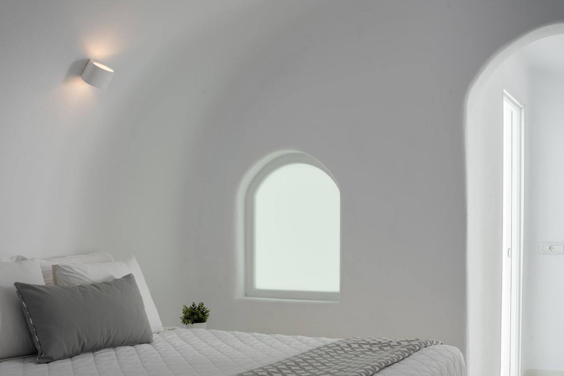 White Concept Caves - Photo 18