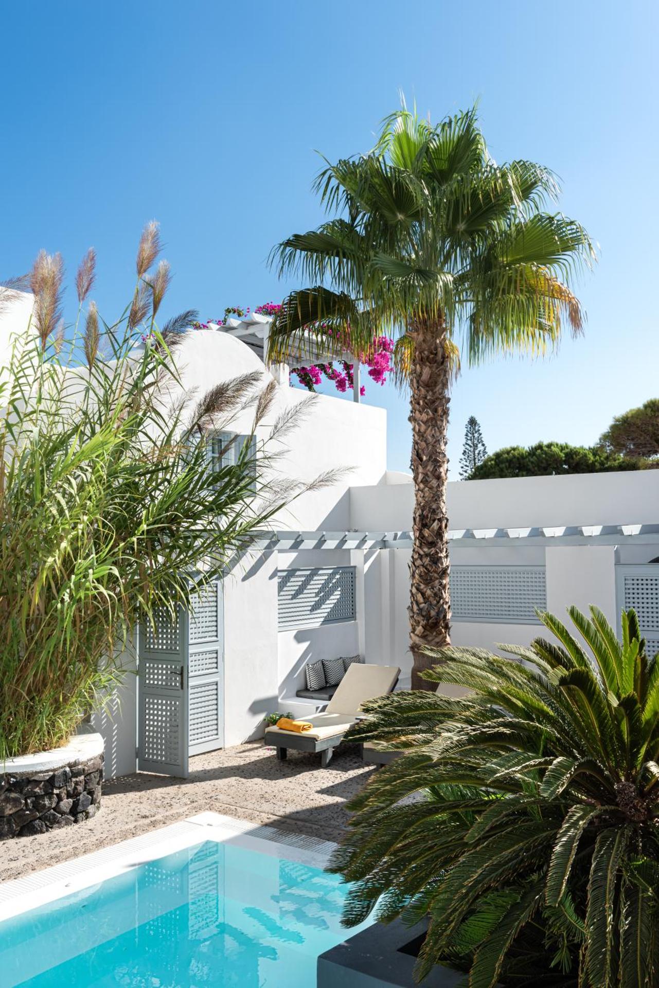 Santorini Kastelli Resort - Photo 39