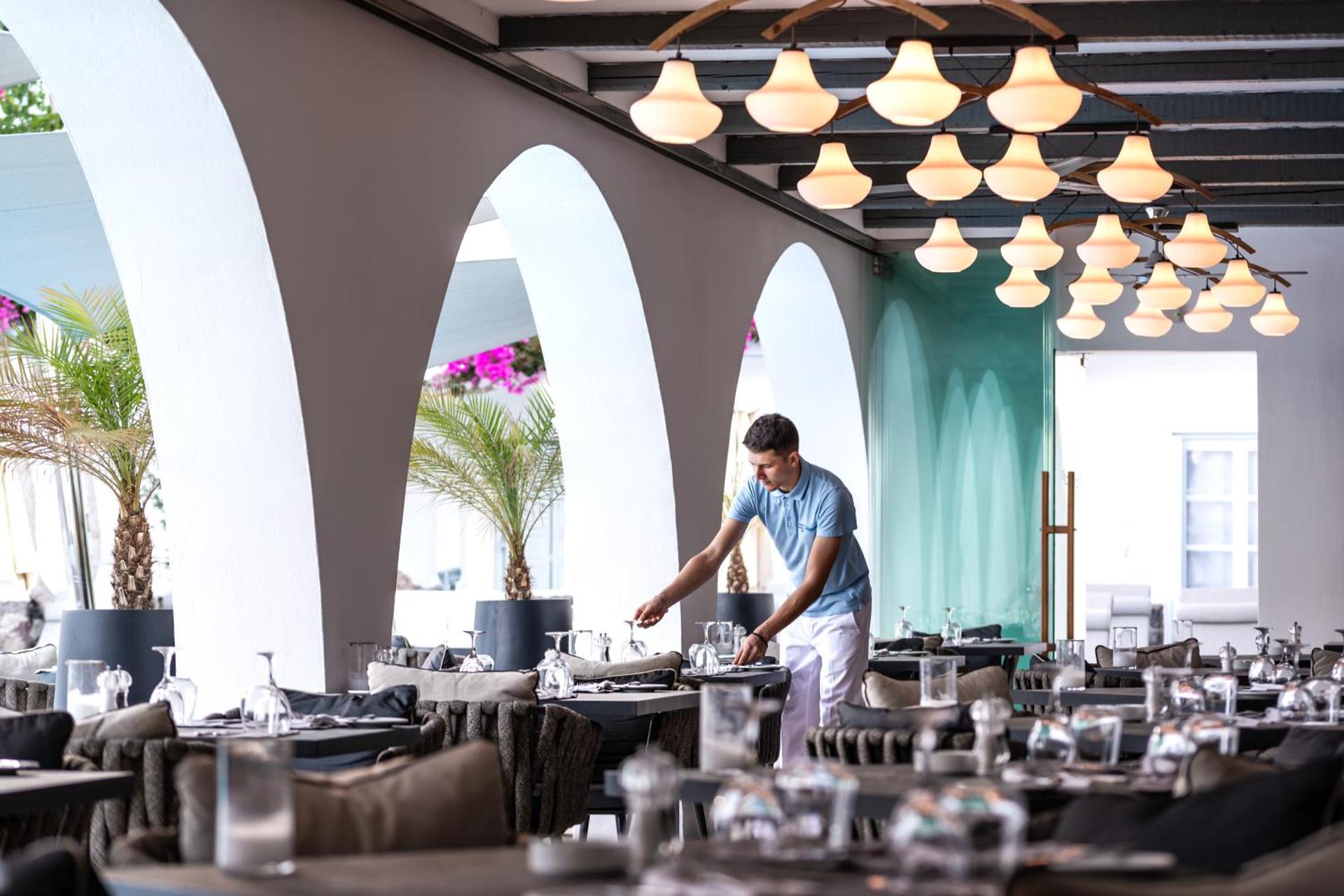 Santorini Kastelli Resort - Photo 19