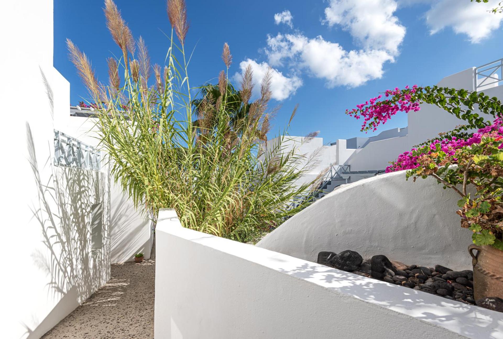 Santorini Kastelli Resort - Photo 29