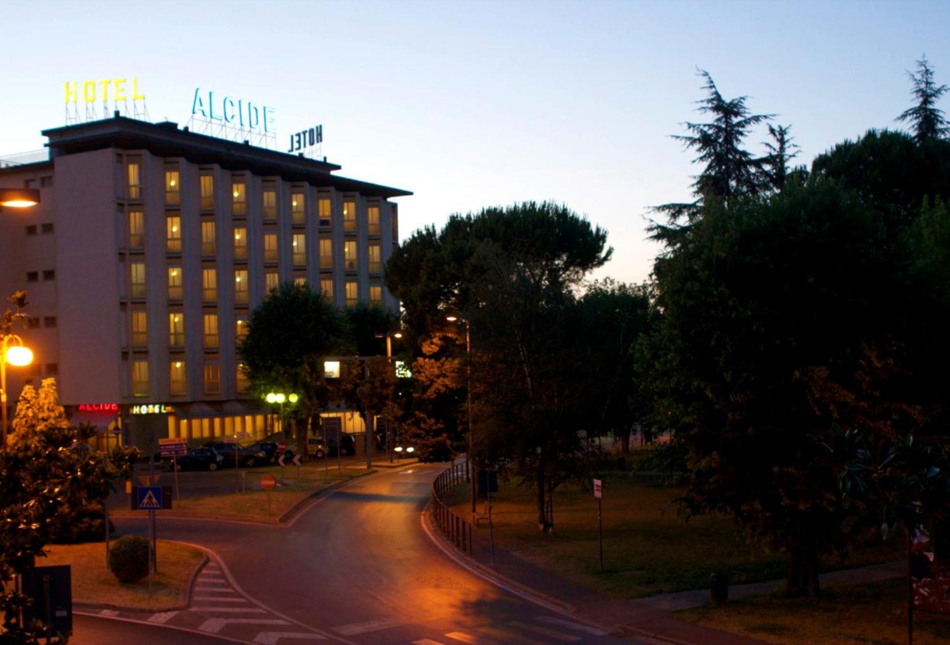 Hotel Ristorante Alcide - Photo 7
