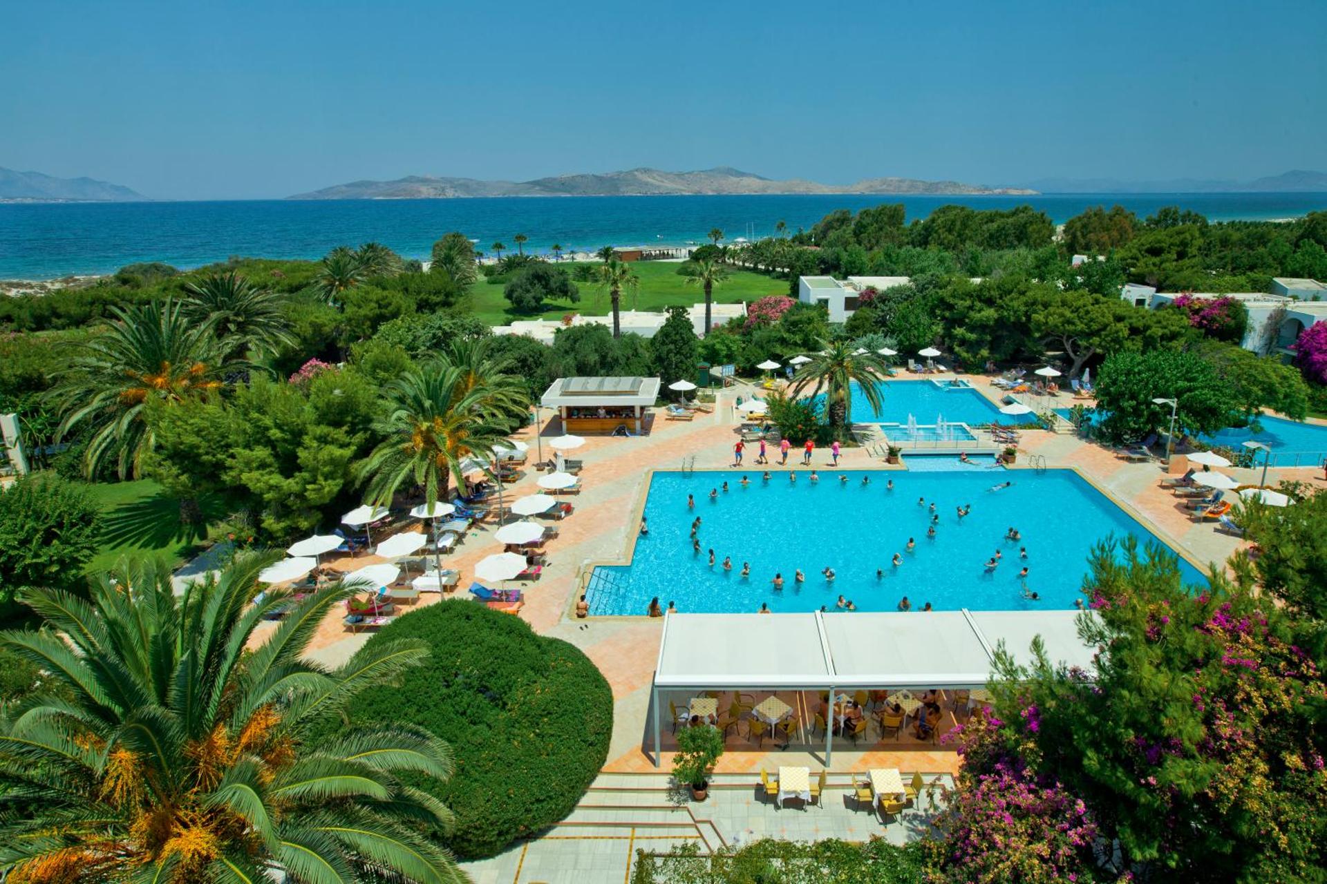 Caravia Beach Hotel - Photo 82