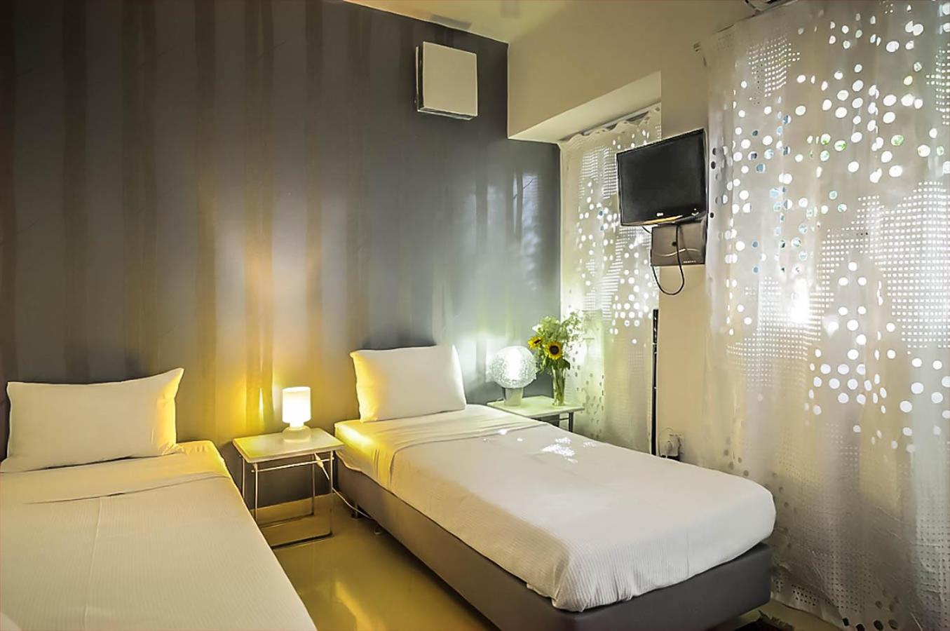 Studio with Garden View (1 Adult) - Photo 2