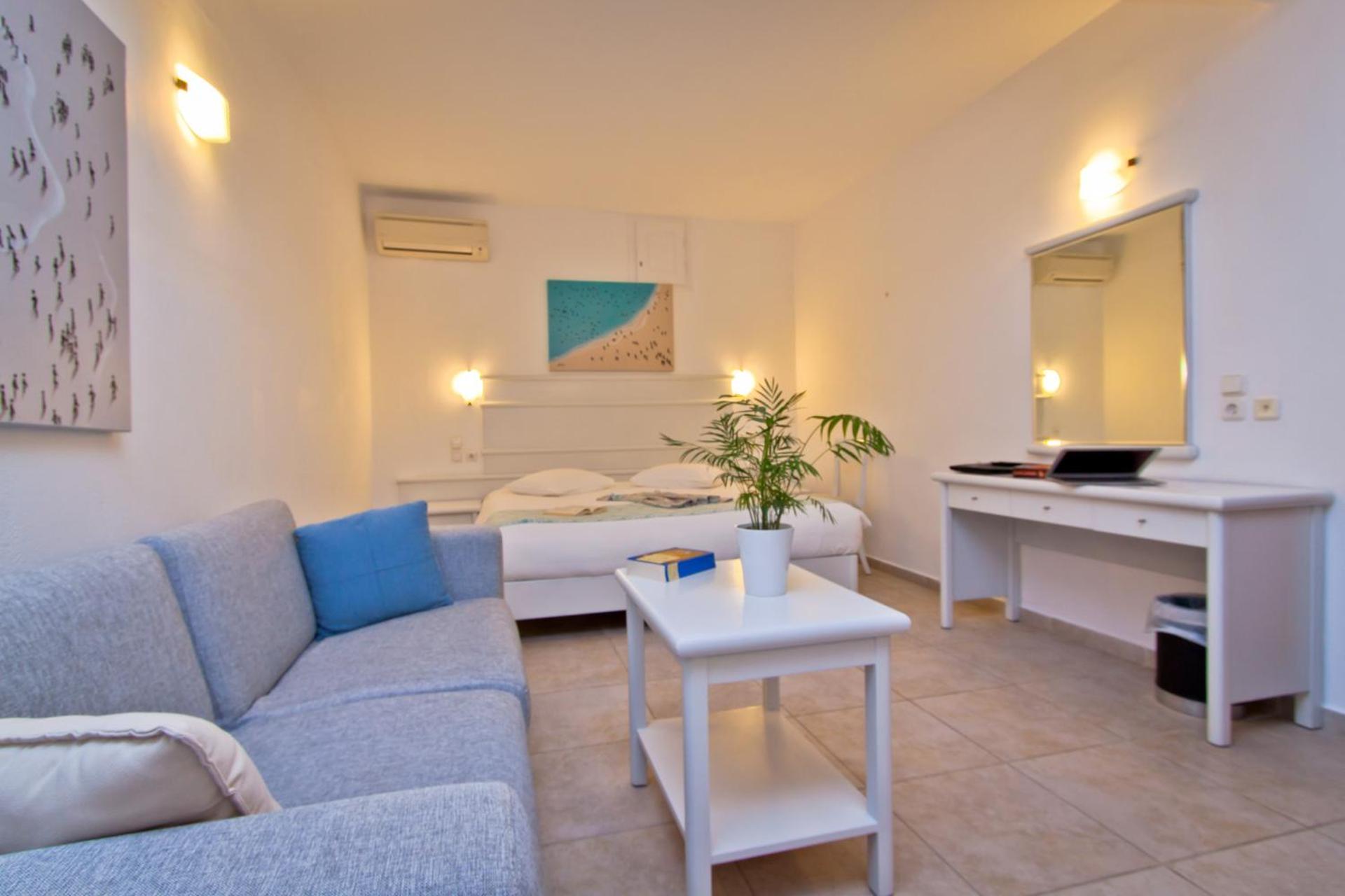 Yiannaki Hotel - Photo 48