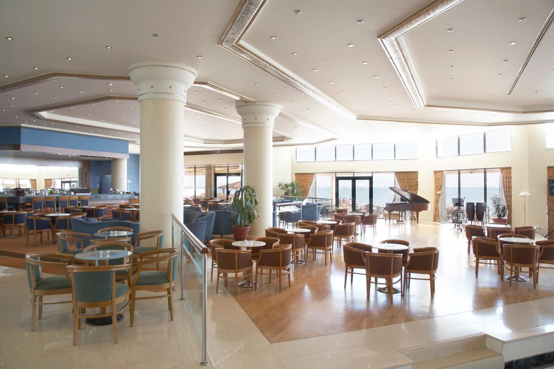 Ramada Plaza by Wyndham Thraki - Photo 85