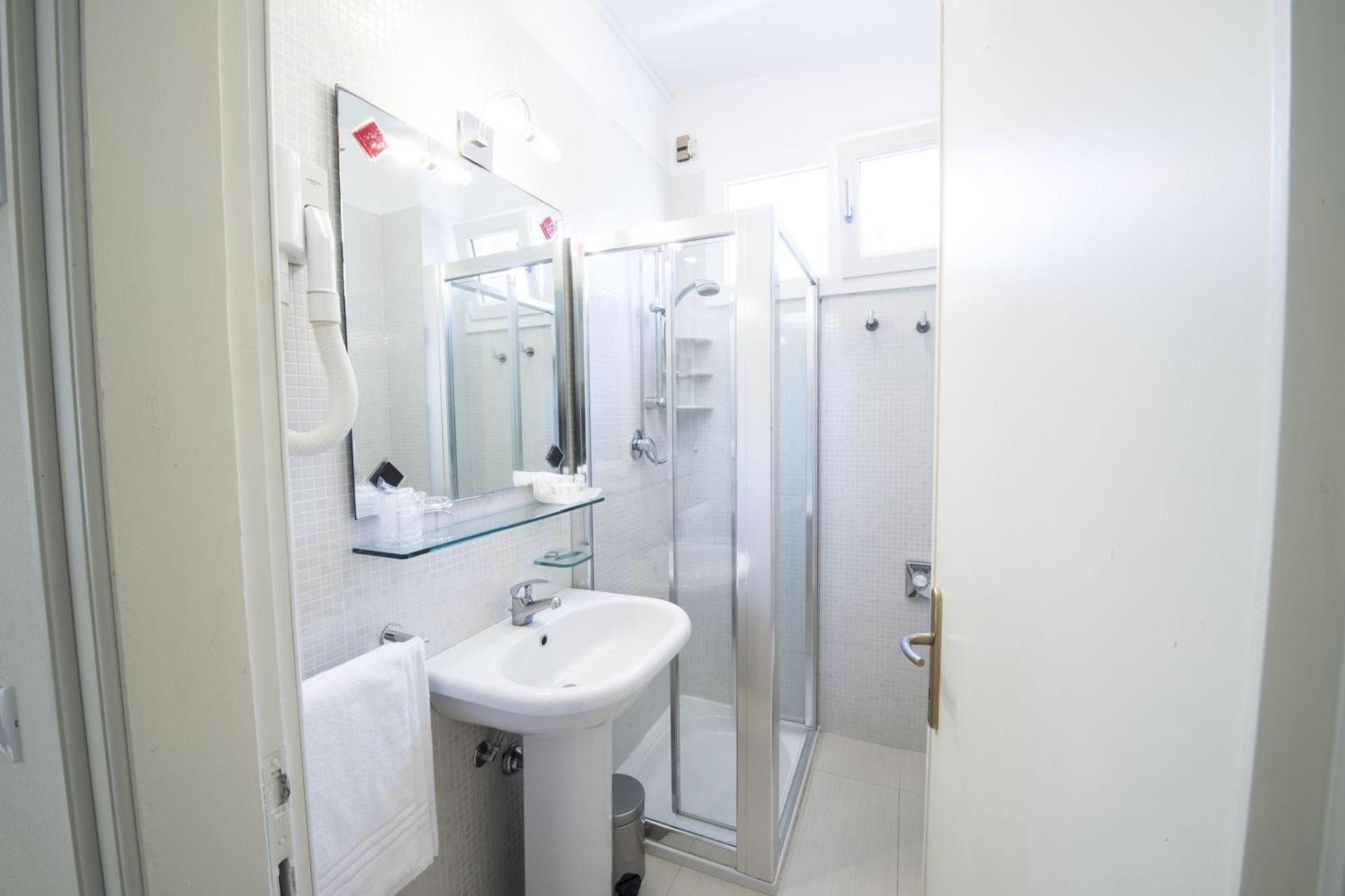 Park Hotel Maracaibo - Photo 33