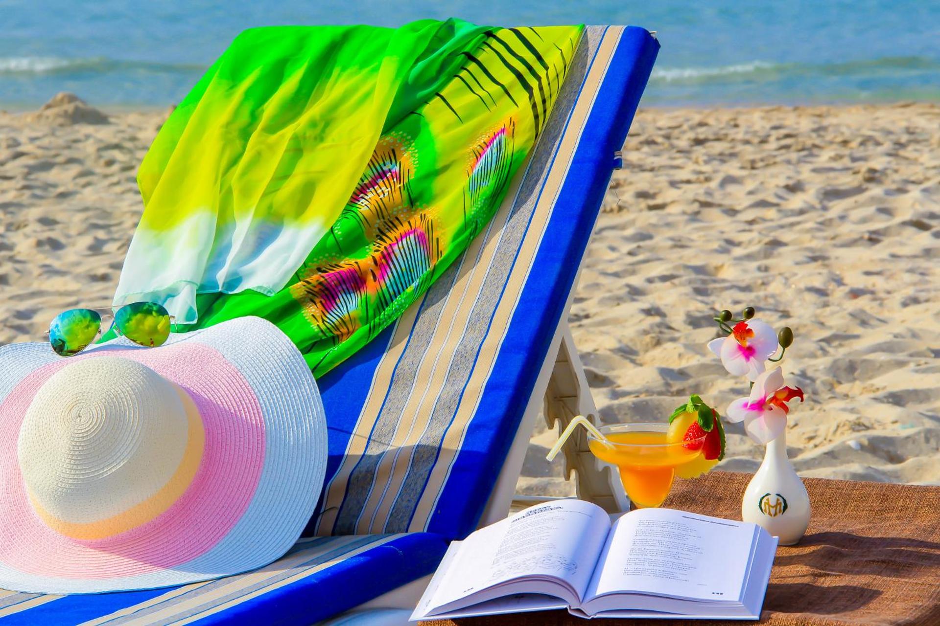 Sharjah Carlton Hotel - Photo 37